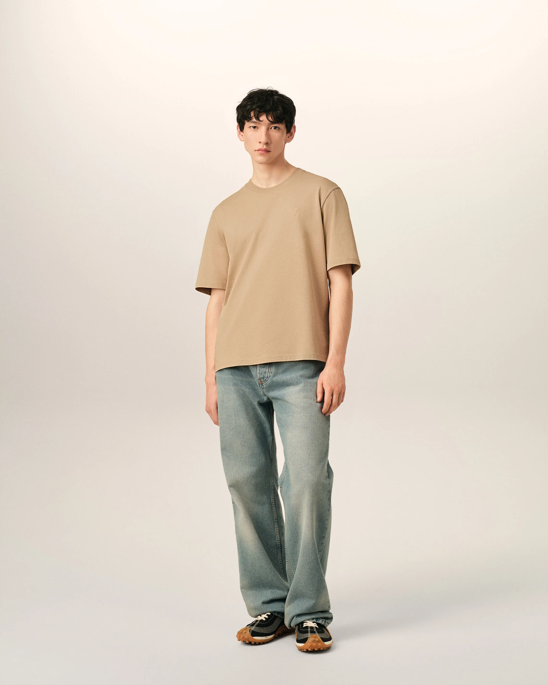 T-shirt beige en coton Ami de Coeur embossé - Image 3