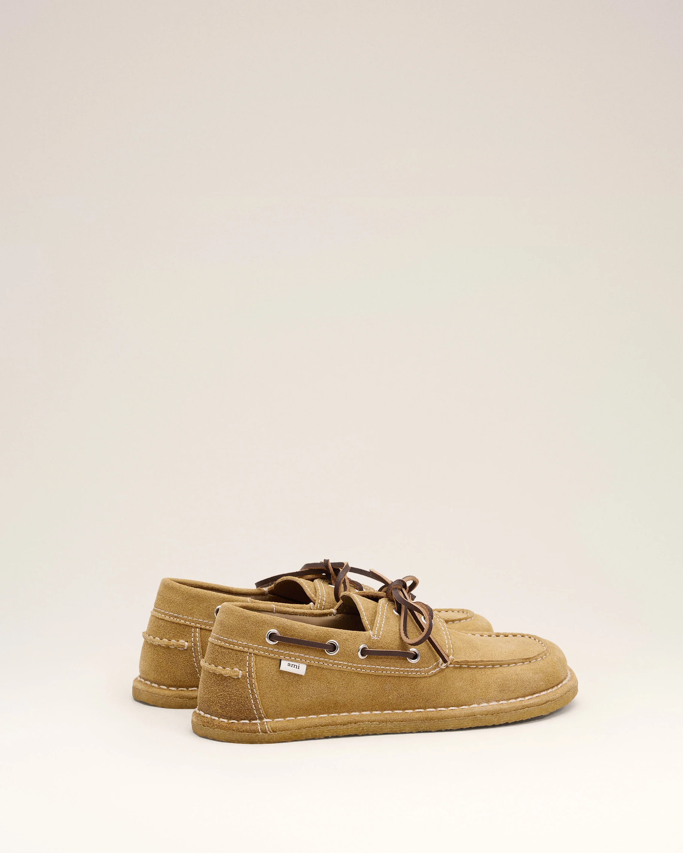 Chaussures bateau beiges en cuir de veau - Image 4