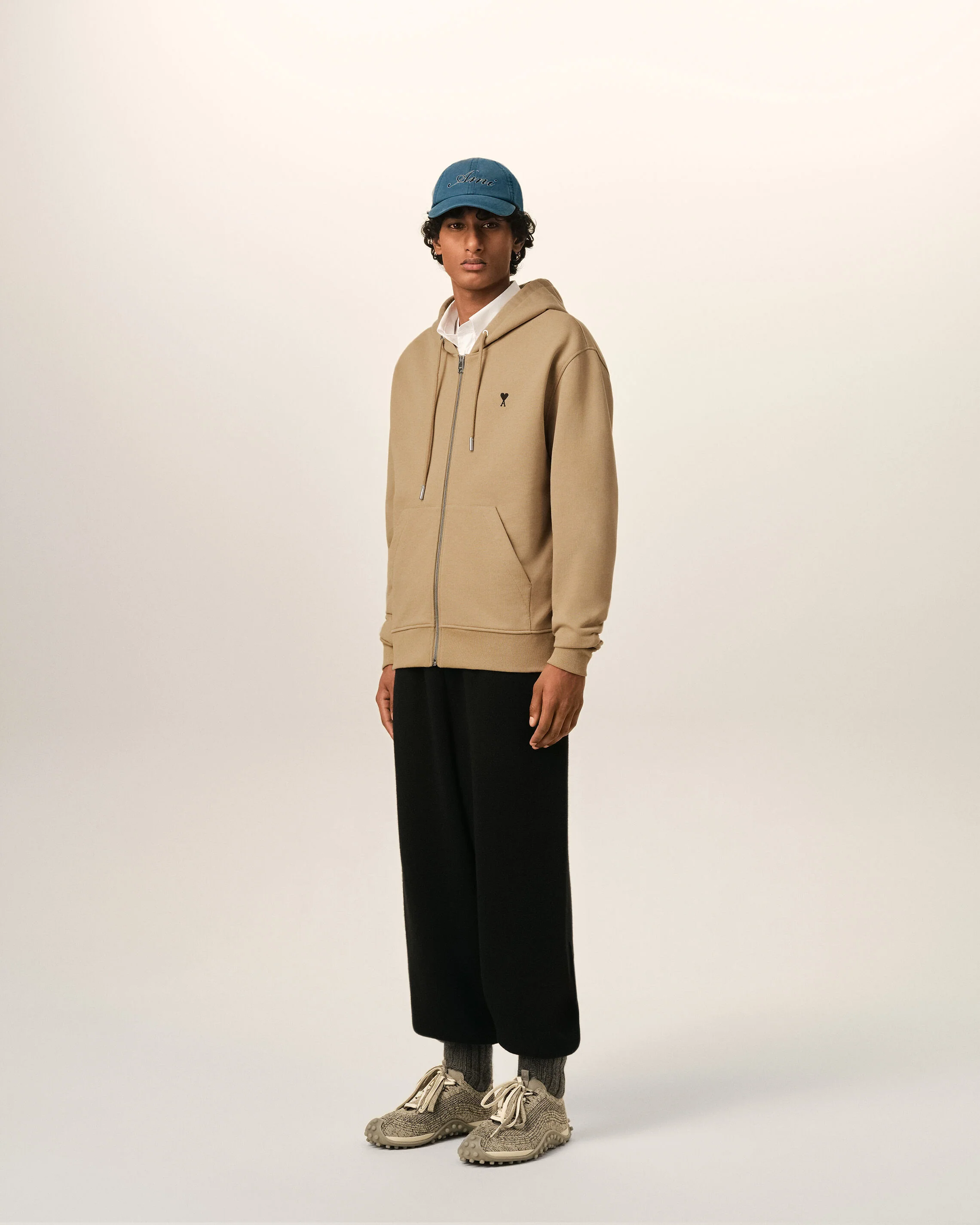 Hoodie beige zippé en coton Ami de Coeur - Image 6