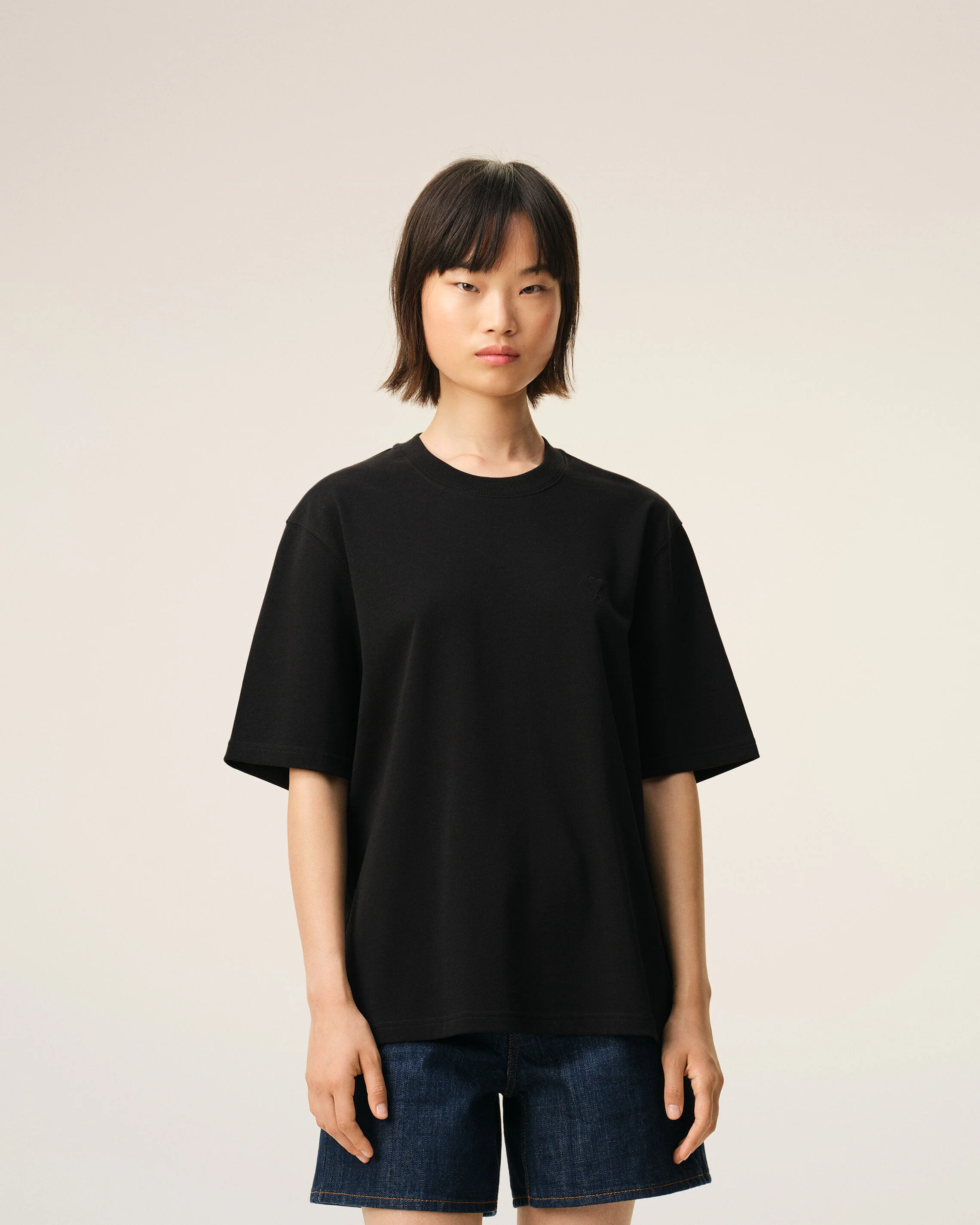 T-shirt noir en coton Ami de Coeur embossé - Image 9