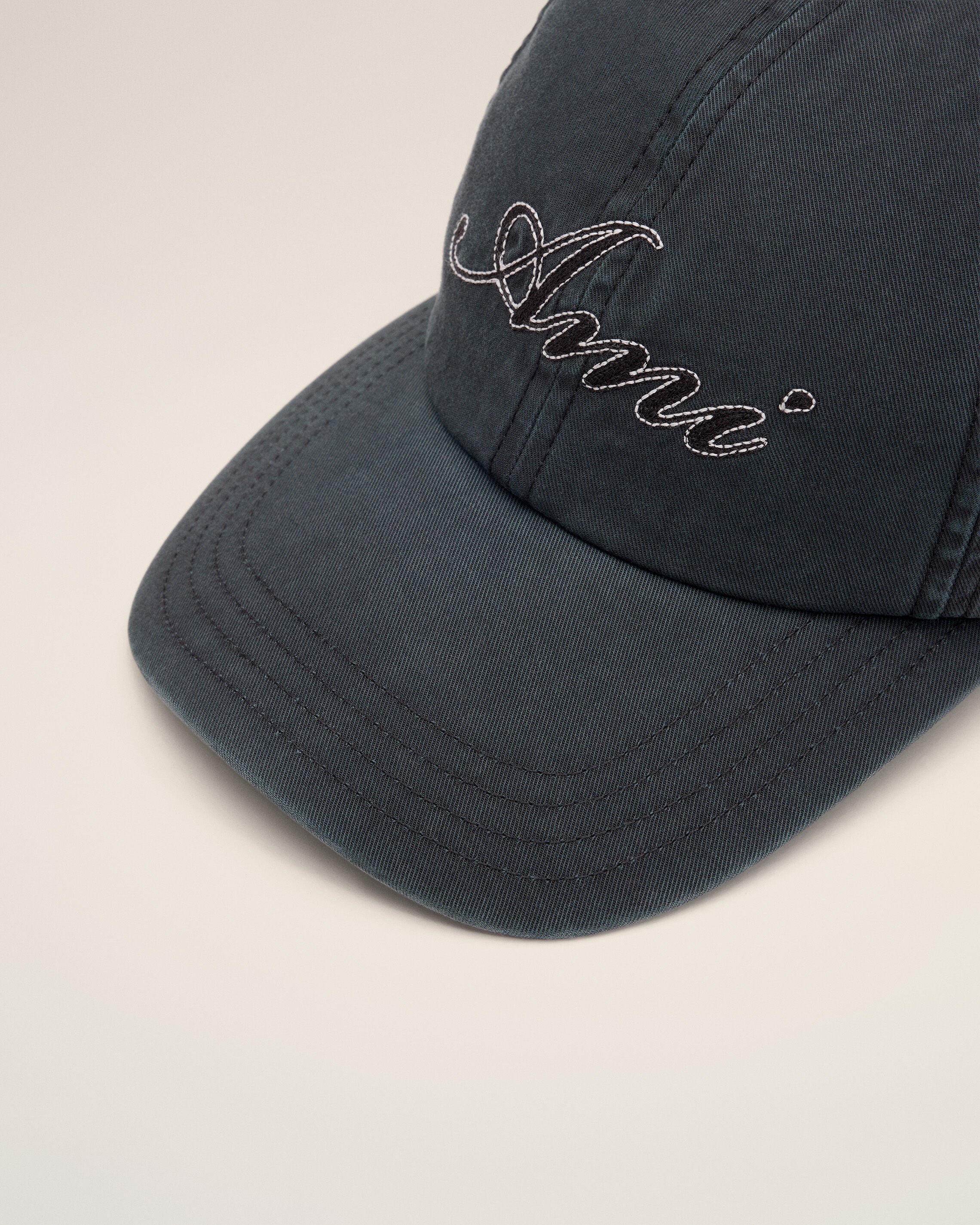 Casquette noire en coton broderie Ami Paris - Image 3