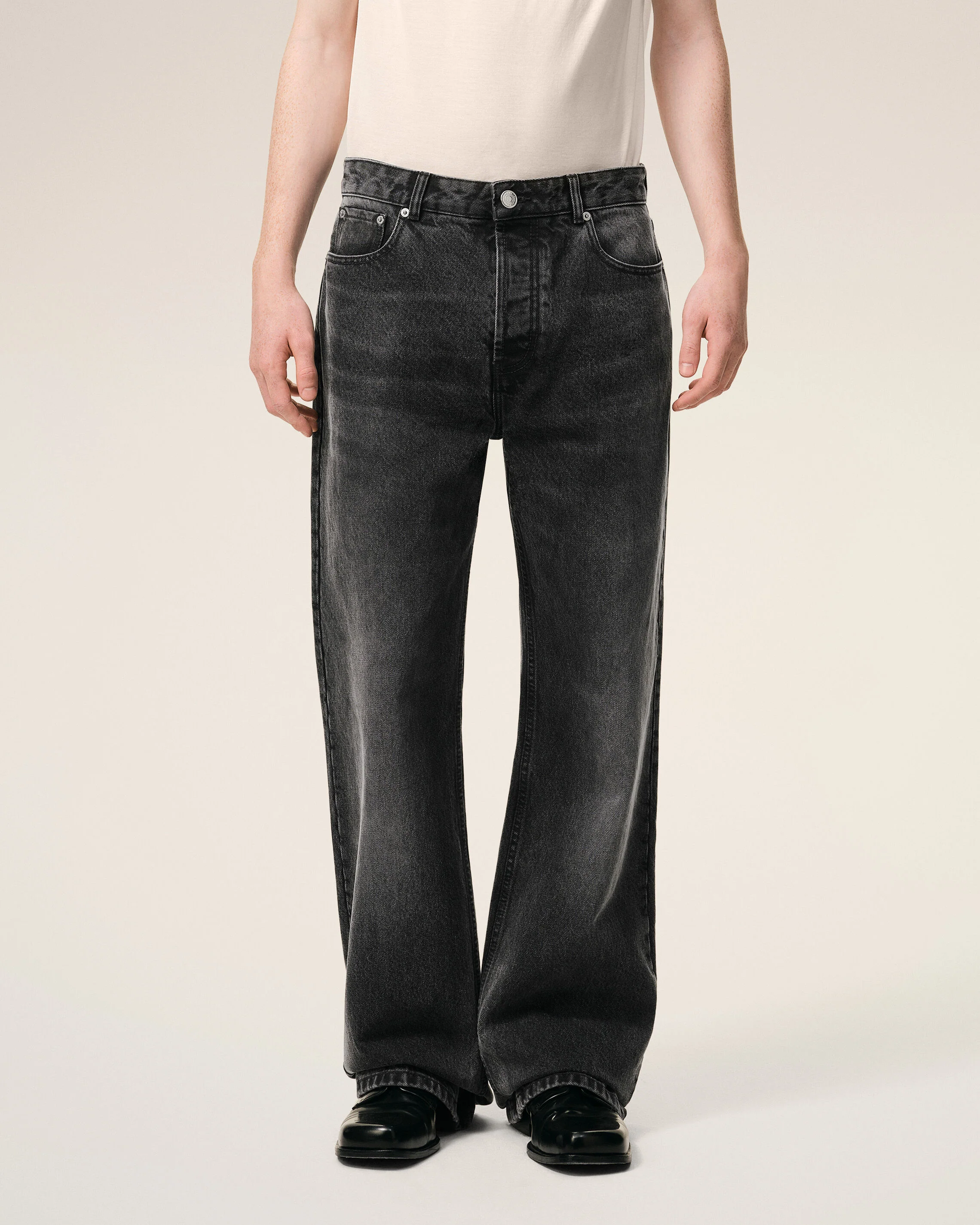 Jean Noir Coupe Large en Coton - Image 3