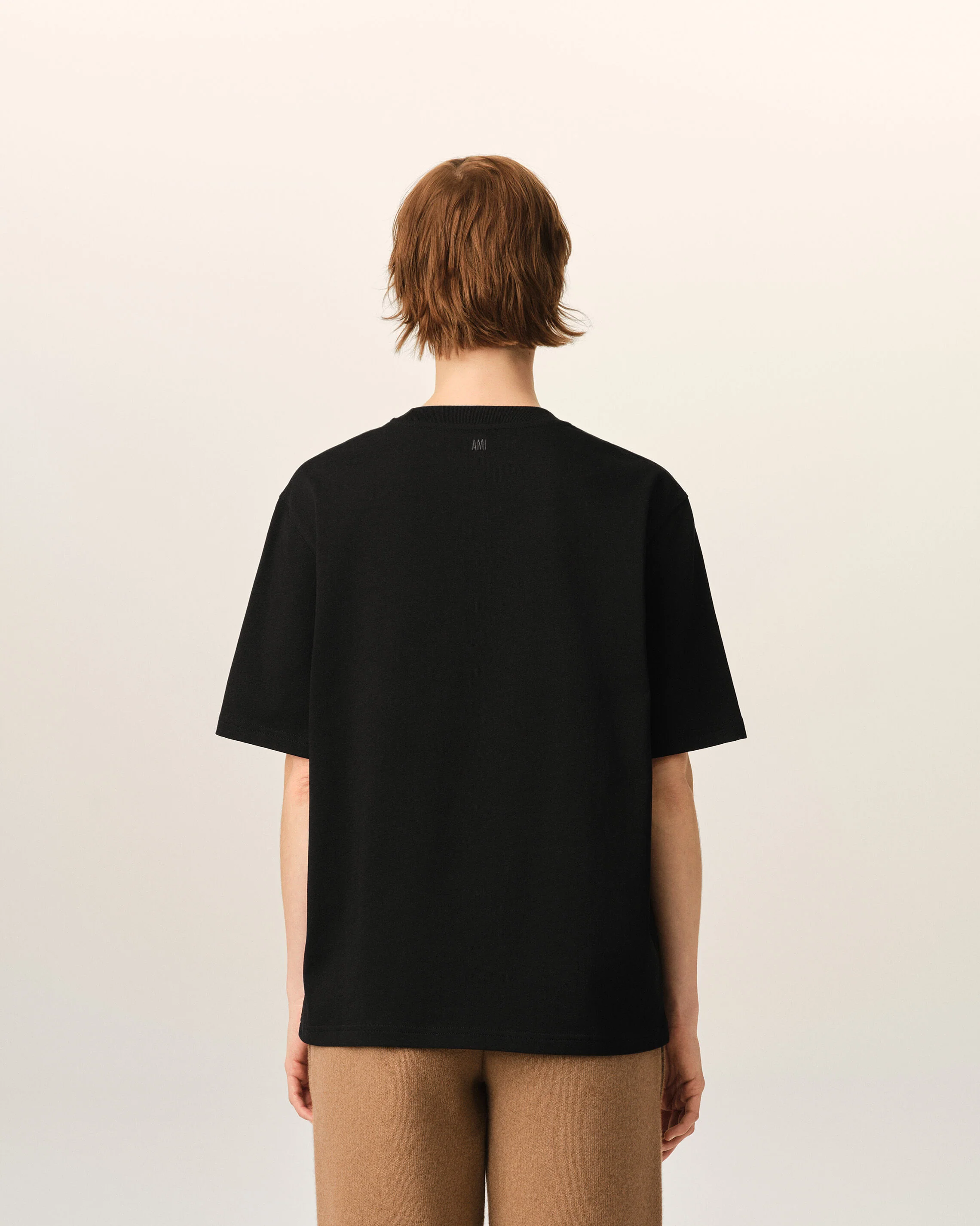 T-shirt noir en coton Ami de Coeur embossé - Image 11