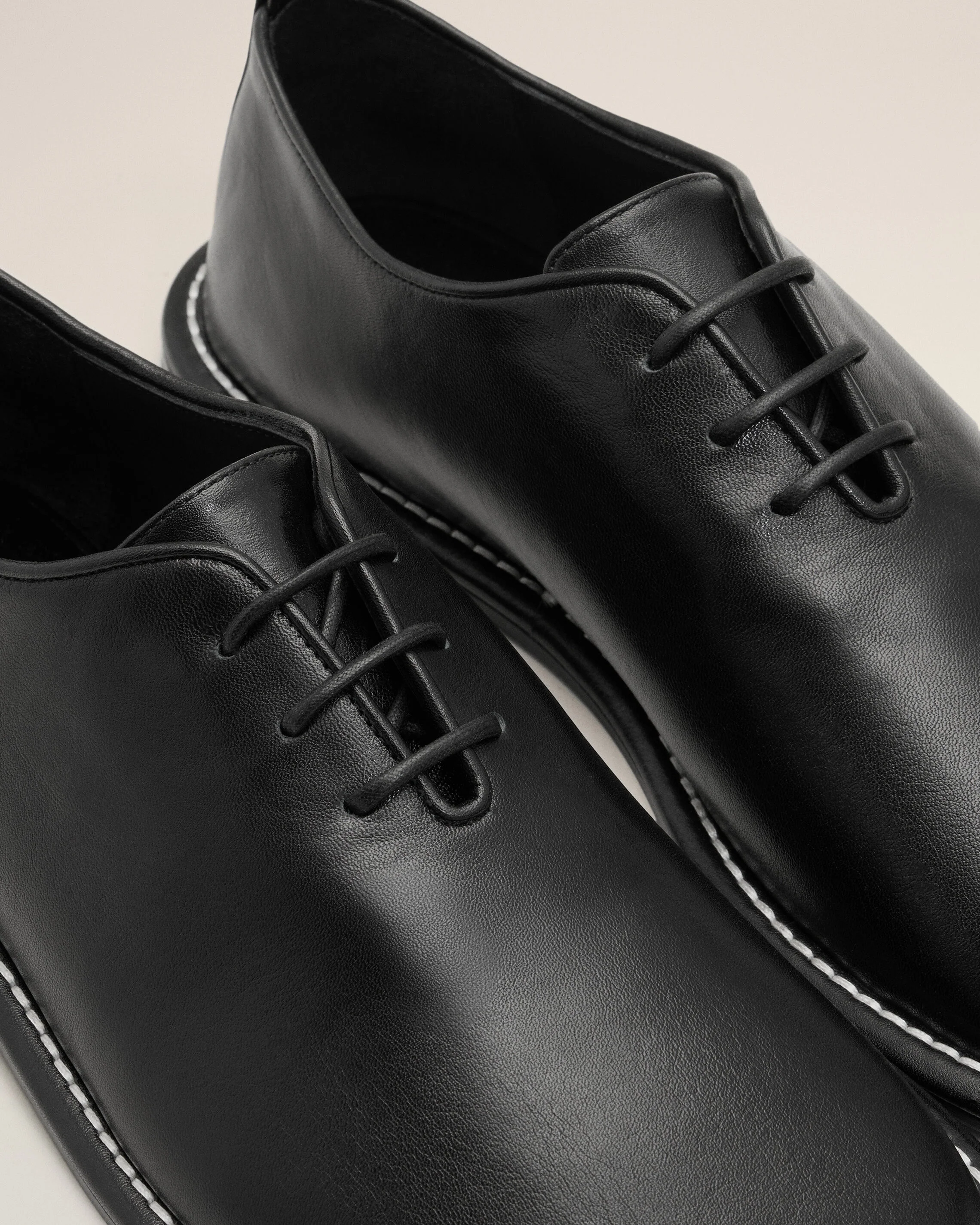 Souliers Derby Midi Noirs en Cuir De Veau - Image 5