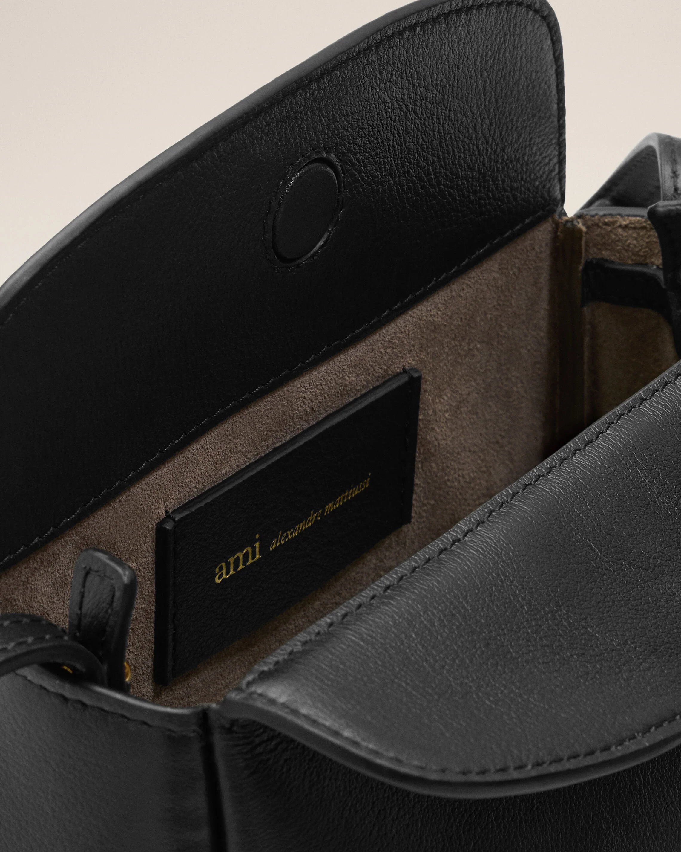Mini Sac Carrousel Noir en Cuir De Veau - Image 8