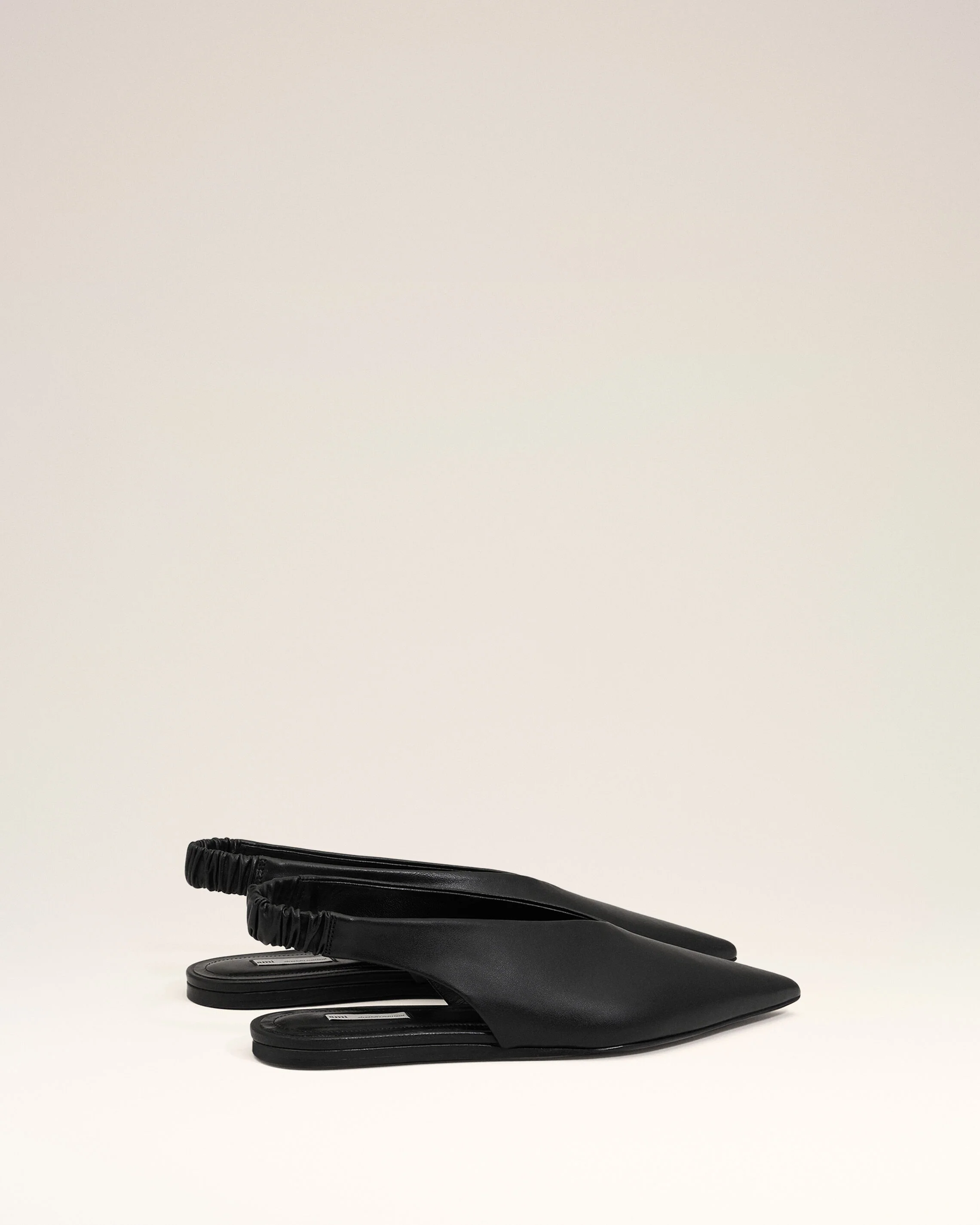 Slingbacks A Bout Pointu Noires en Cuir D'Agneau - Image 4