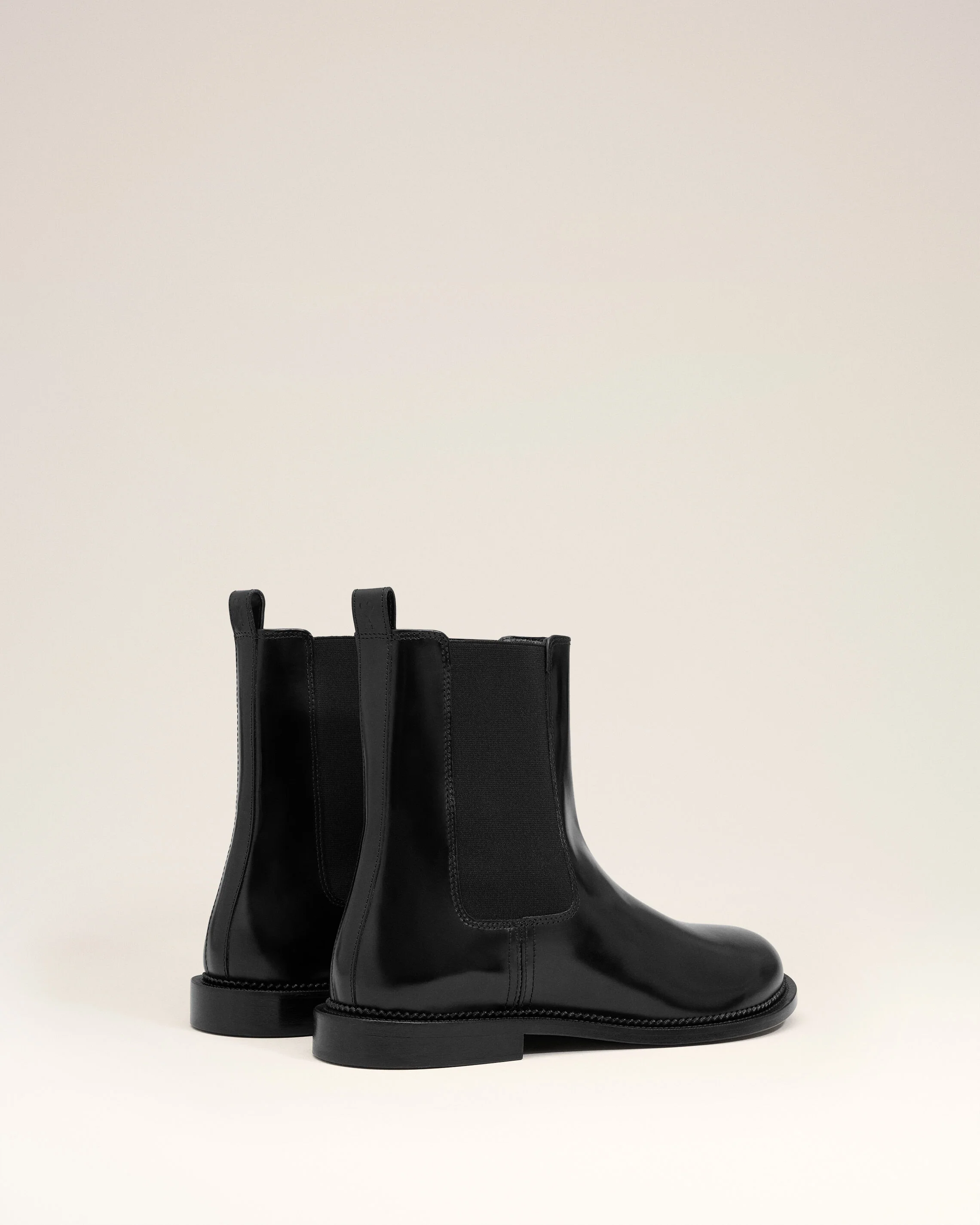 Bottines Chelsea Noires A Bout Anatomique En Cuir - Image 4