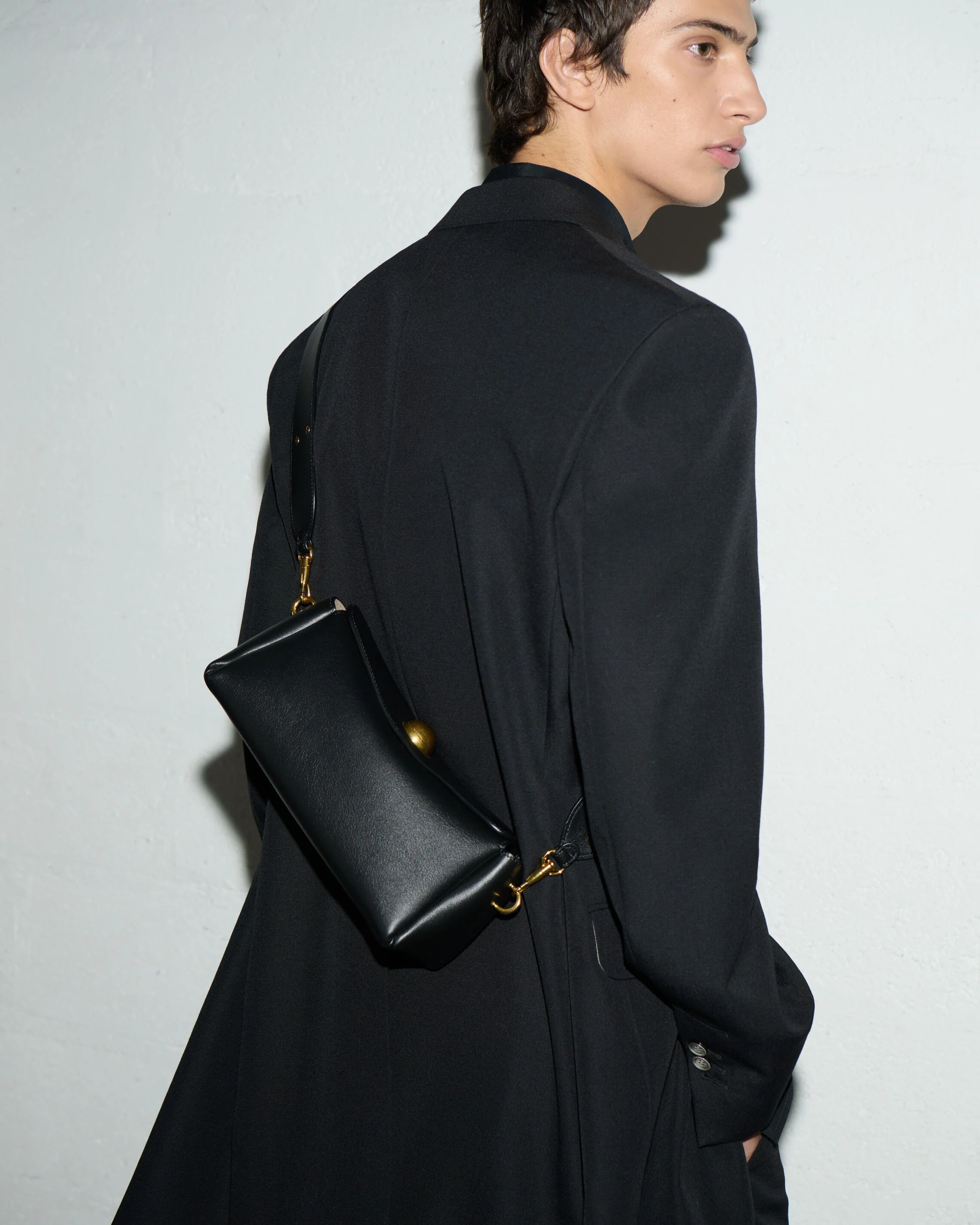 Sac Carrousel noir en cuir de veau - Image 8