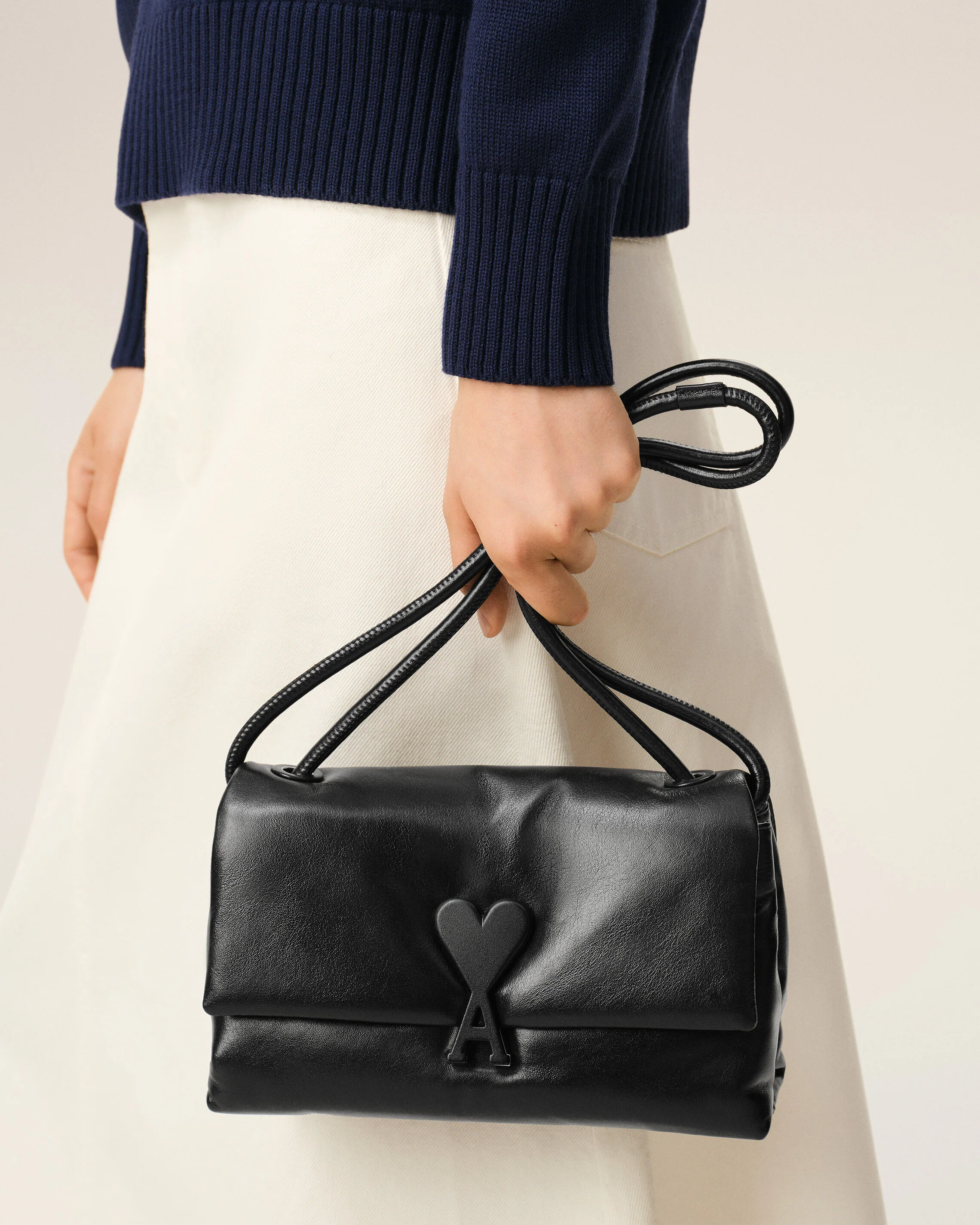 Sac Voulez-Vous Noir en Cuir De Vachette - Image 9