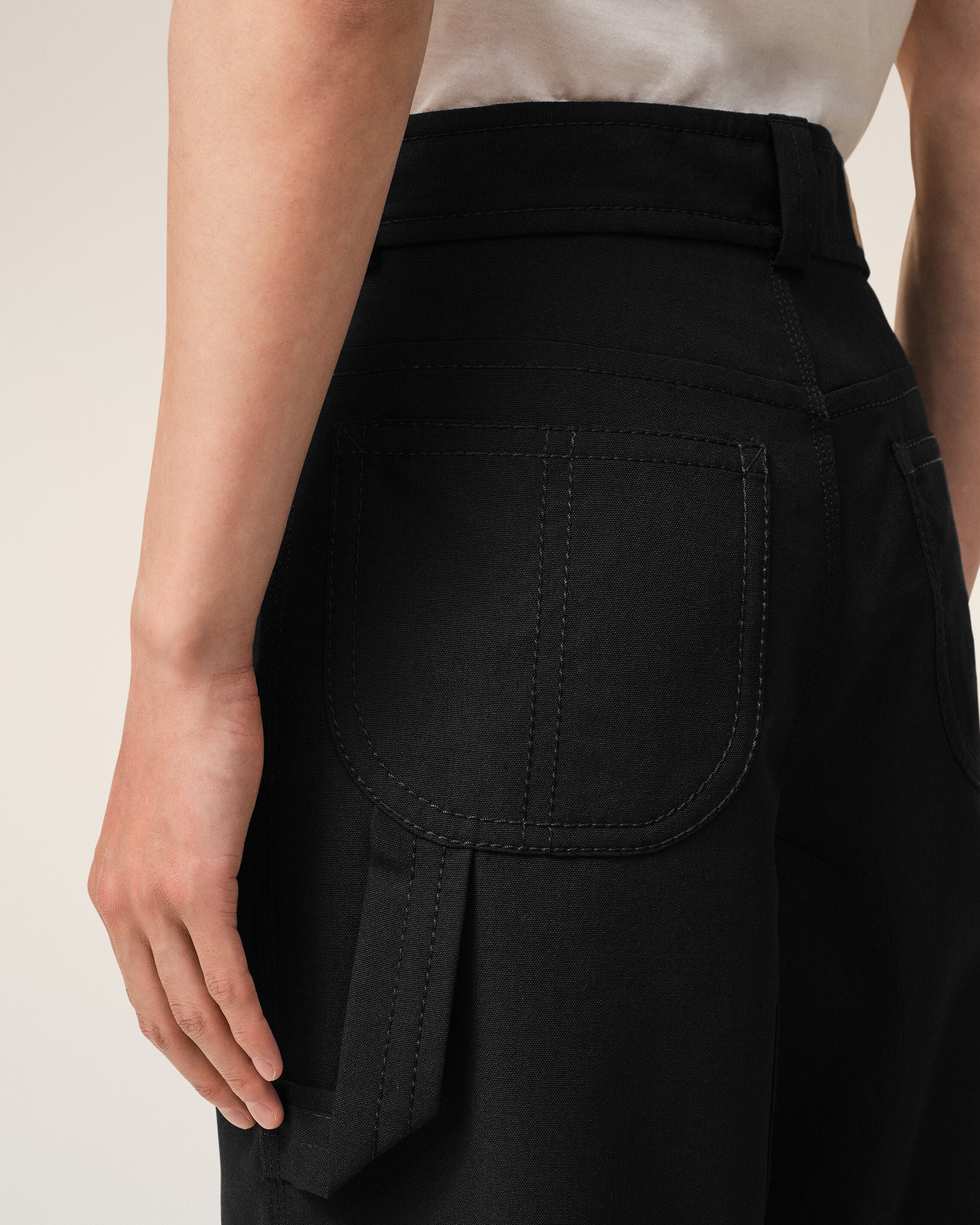 Pantalon Worker Noir en Laine Vierge - Image 5