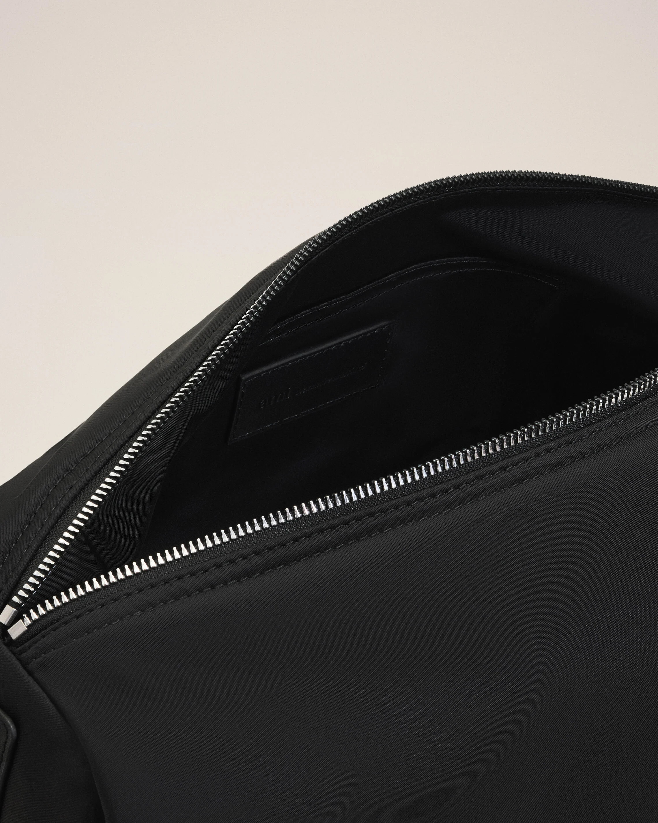 Grand Sac Marcel Noir en Nylon - Image 6