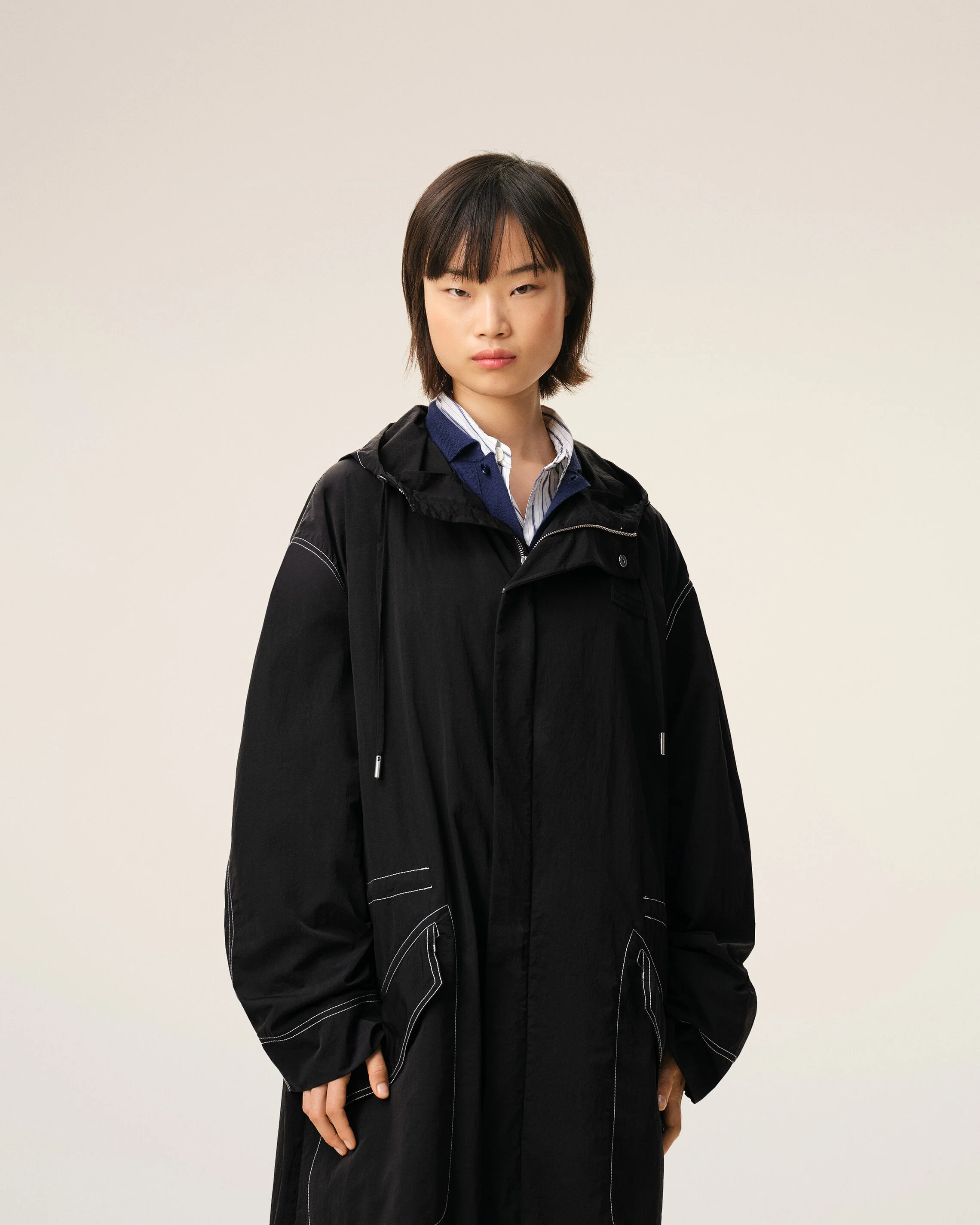 Parka Longue Noire en Nylon - Image 10
