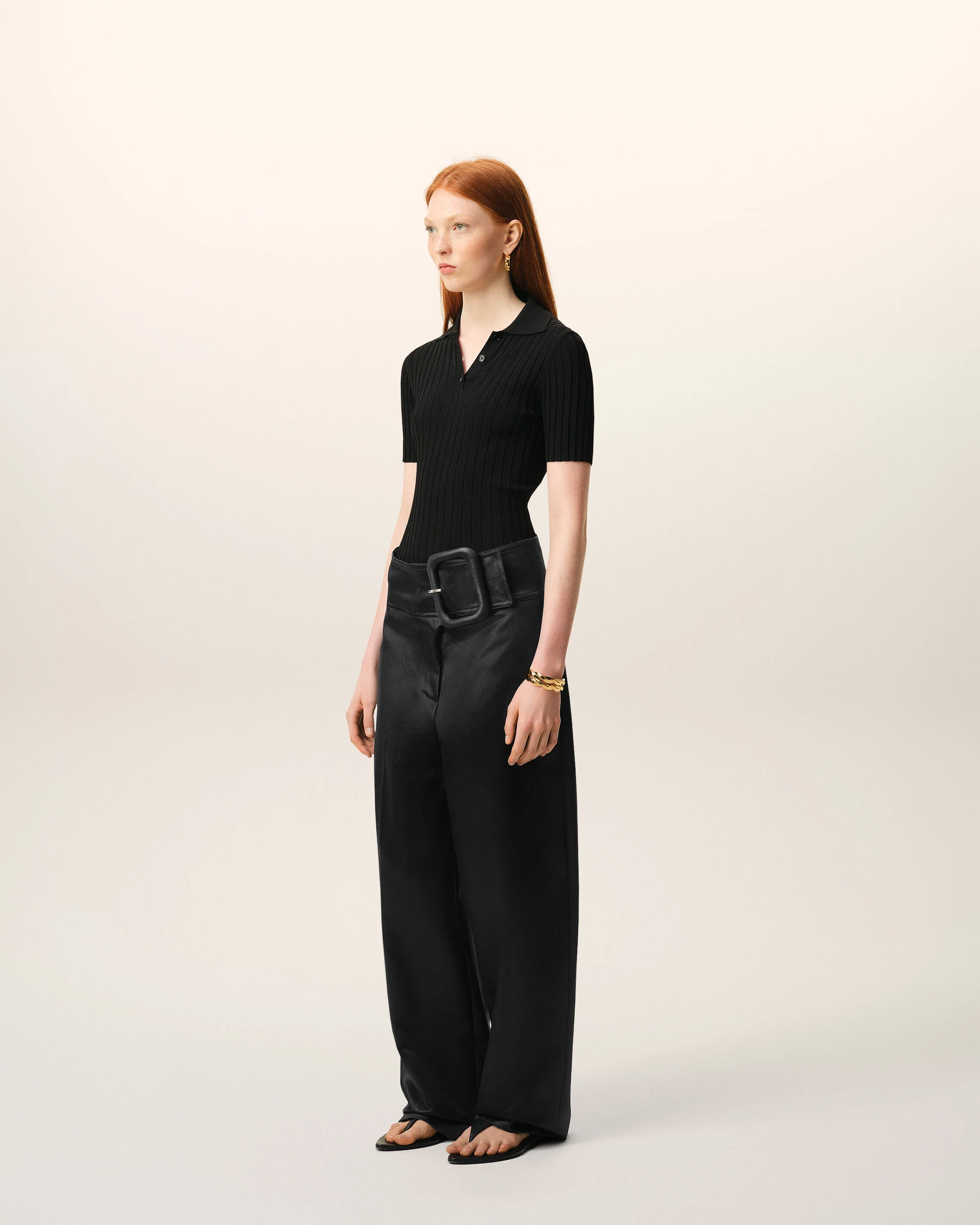 Pantalon Noir Avec Ceinture A Boucle en Satin - Image 6