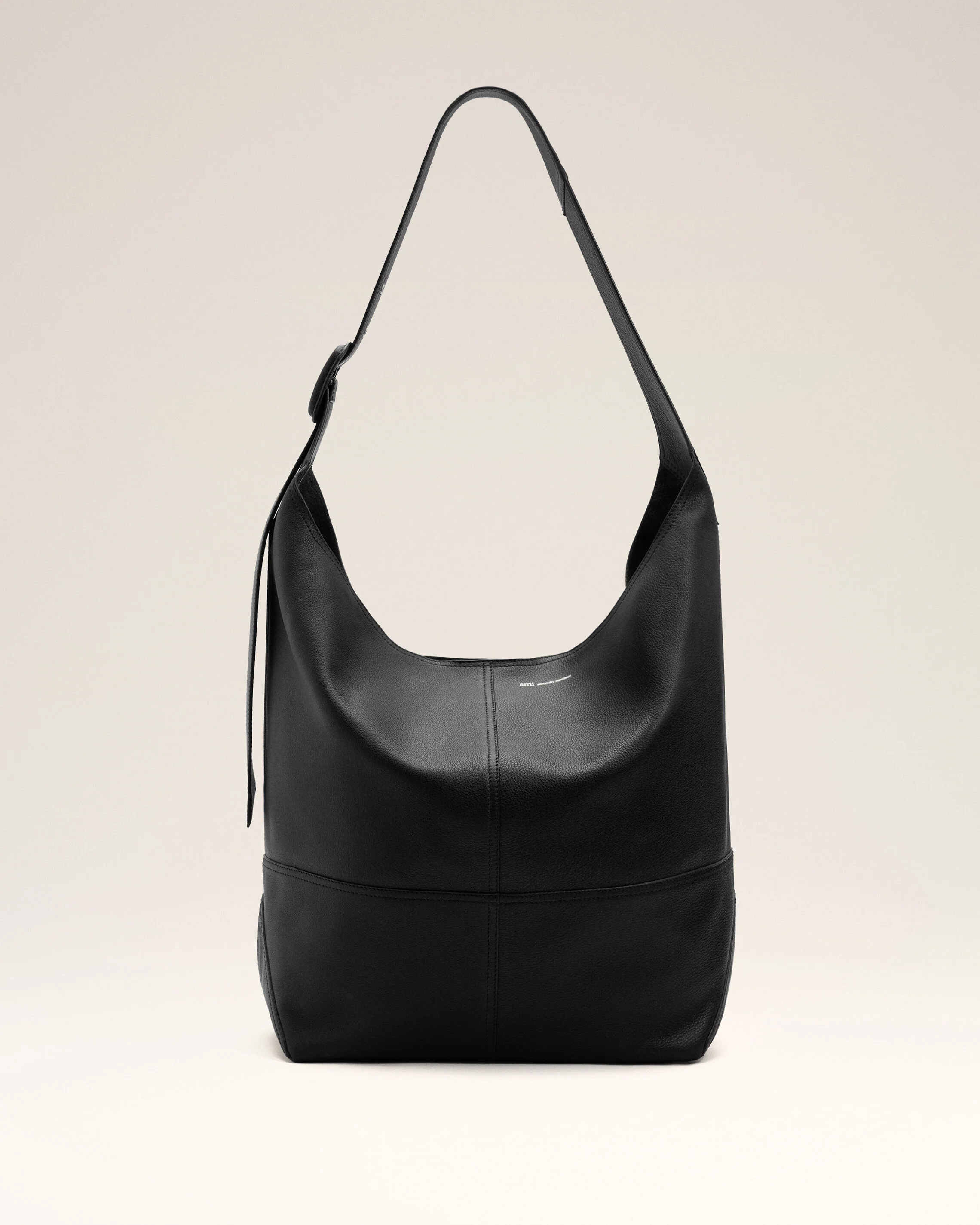 Sac Porte Croisé Etienne Noir en Cuir De Taurillon
