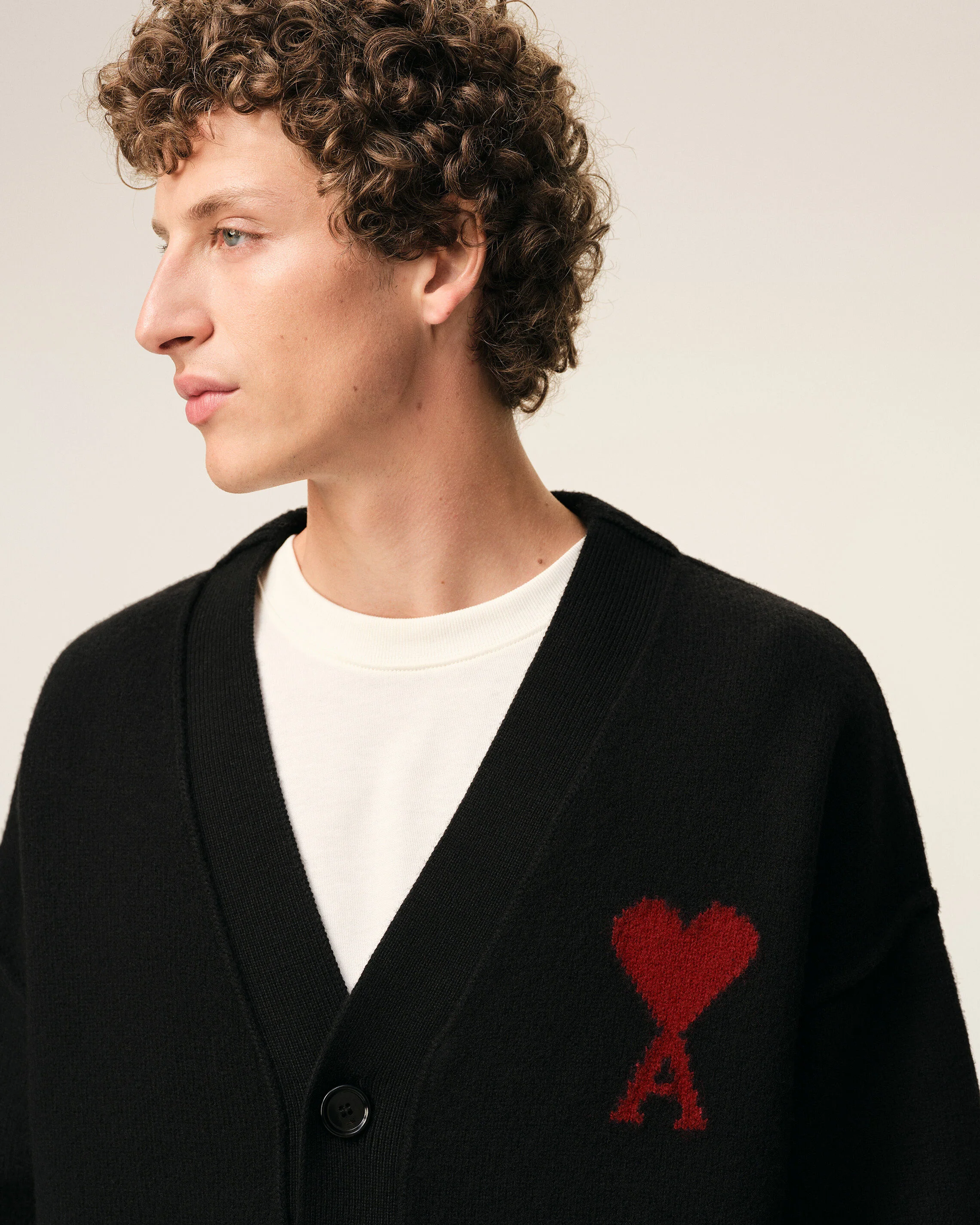 Cardigan noir en laine Ami de Coeur - Image 4