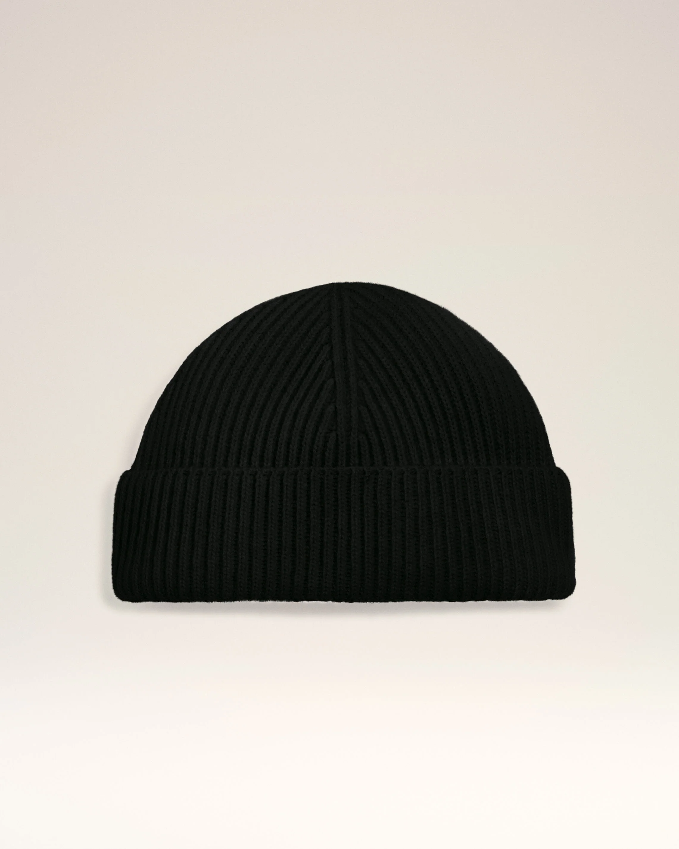 Bonnet Noir Etiquette Cuir Ami en Laine - Image 7