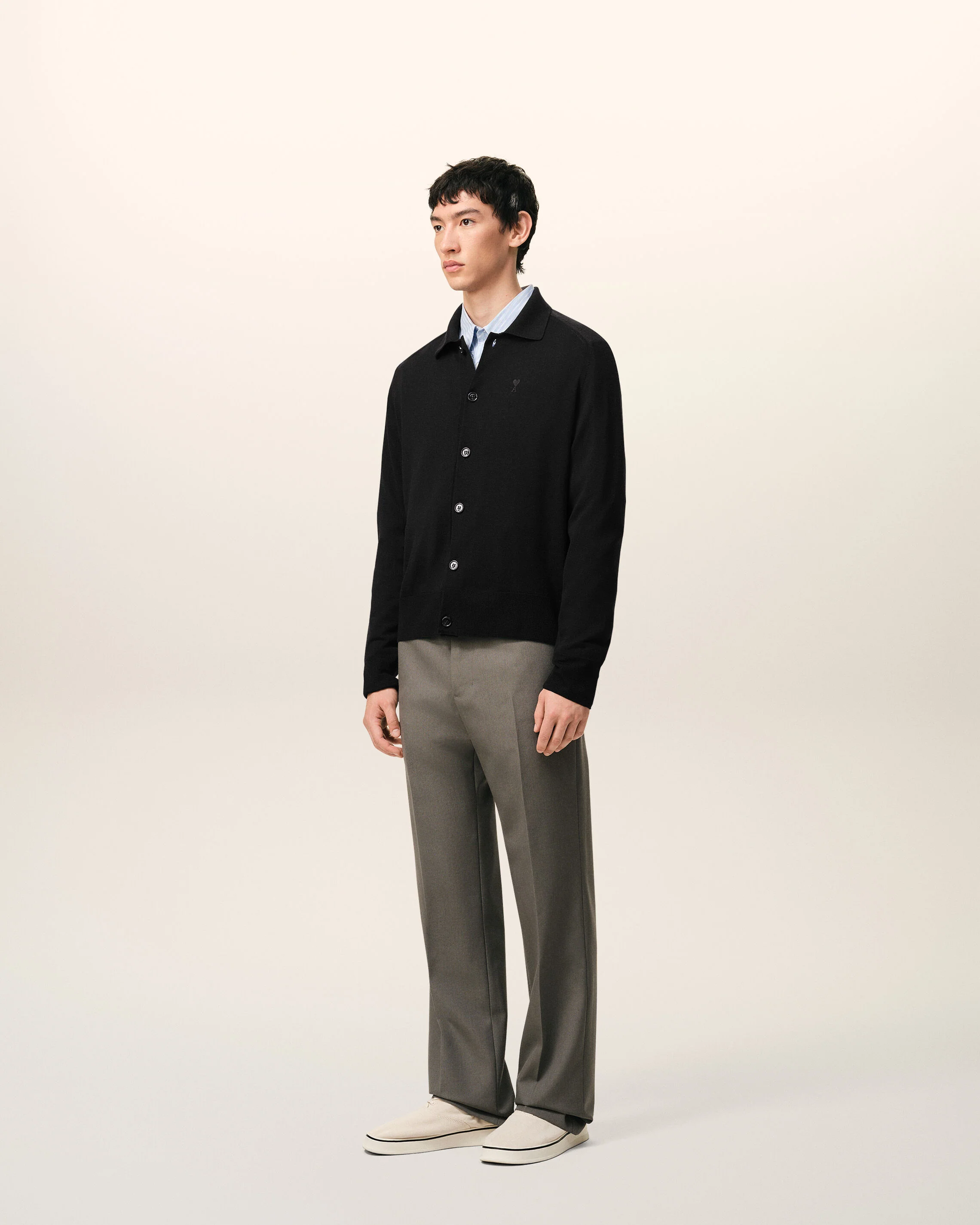 Cardigan Noir Col Chemise Ami De Coeur en Laine - Image 6
