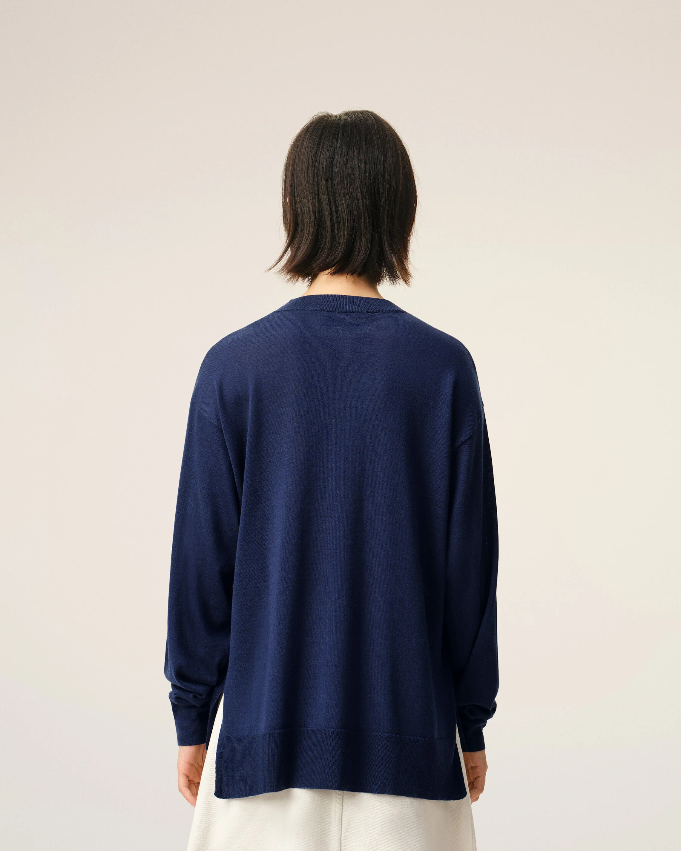 Pull Bleu Col Rond Ami De Coeur en Laine Fine - Image 11
