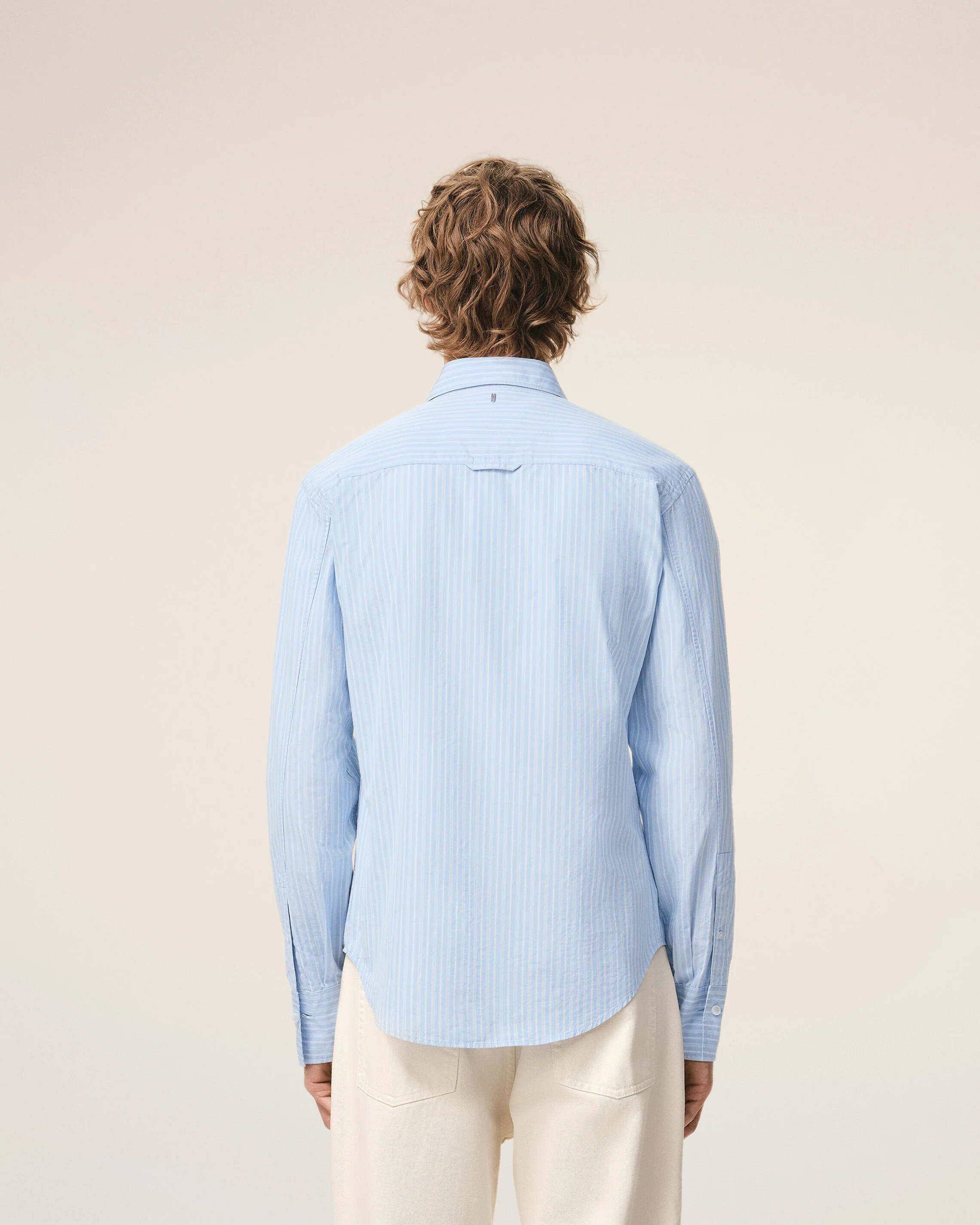 Chemise Jabot Bleue Ajustée Manches Longues en Coton - Image 5