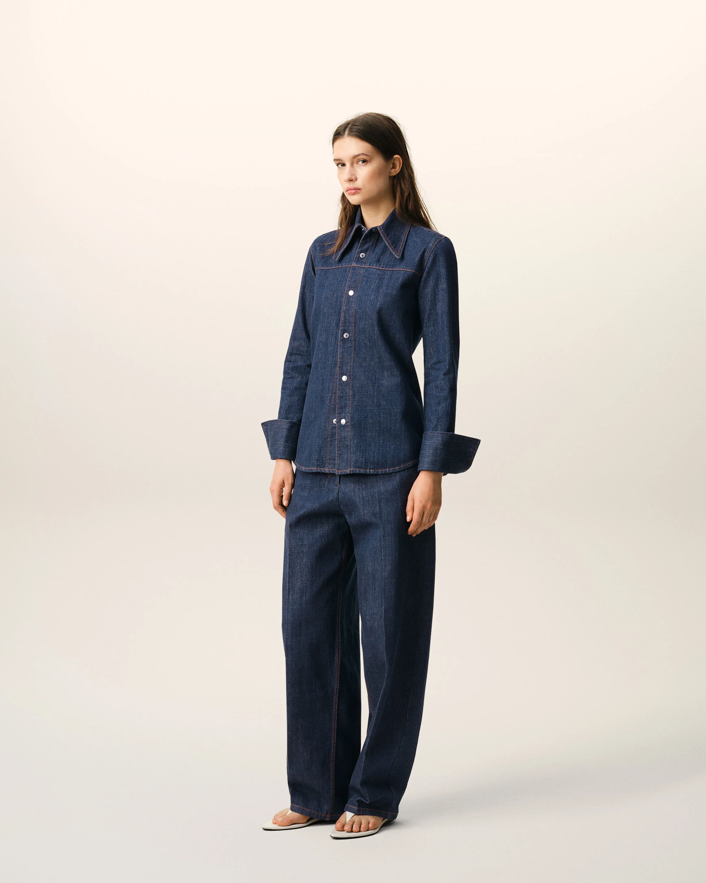 Chemise Bleue Col En Pointe en Coton - Image 6