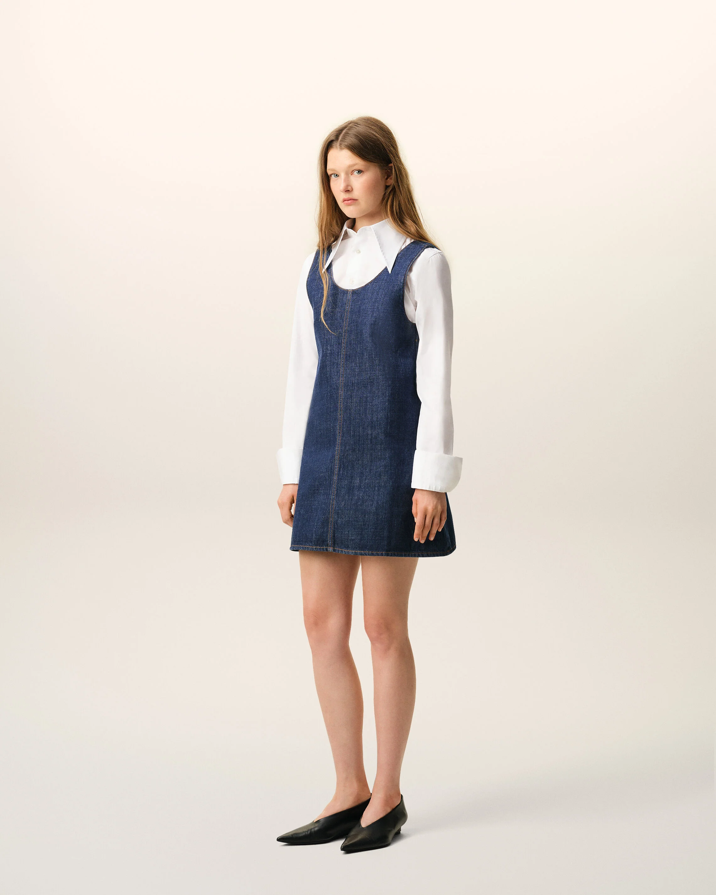 Robe Courte A Bretelles Bleue en Coton - Image 6