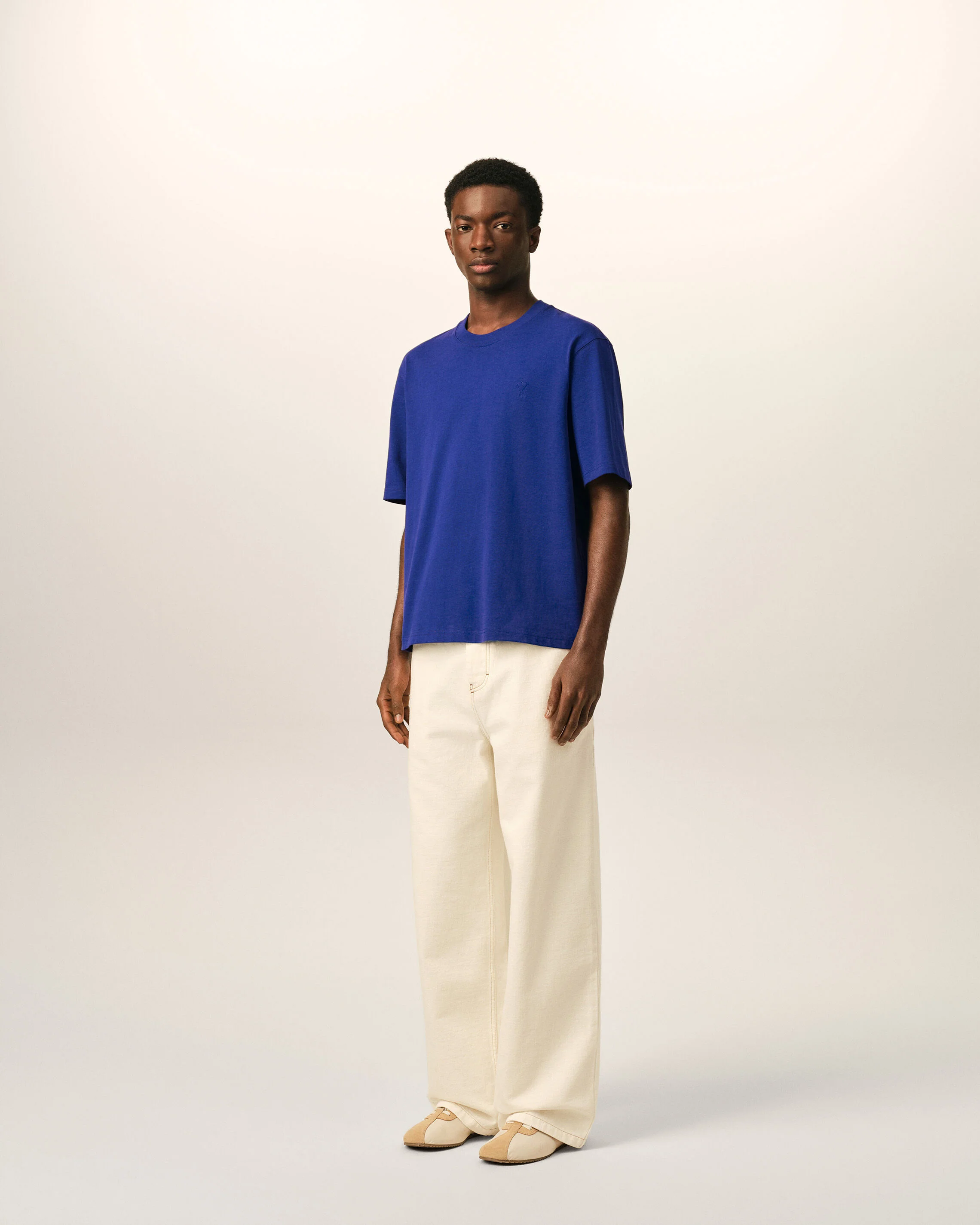T-shirt bleu en coton Ami de Coeur embossé - Image 6