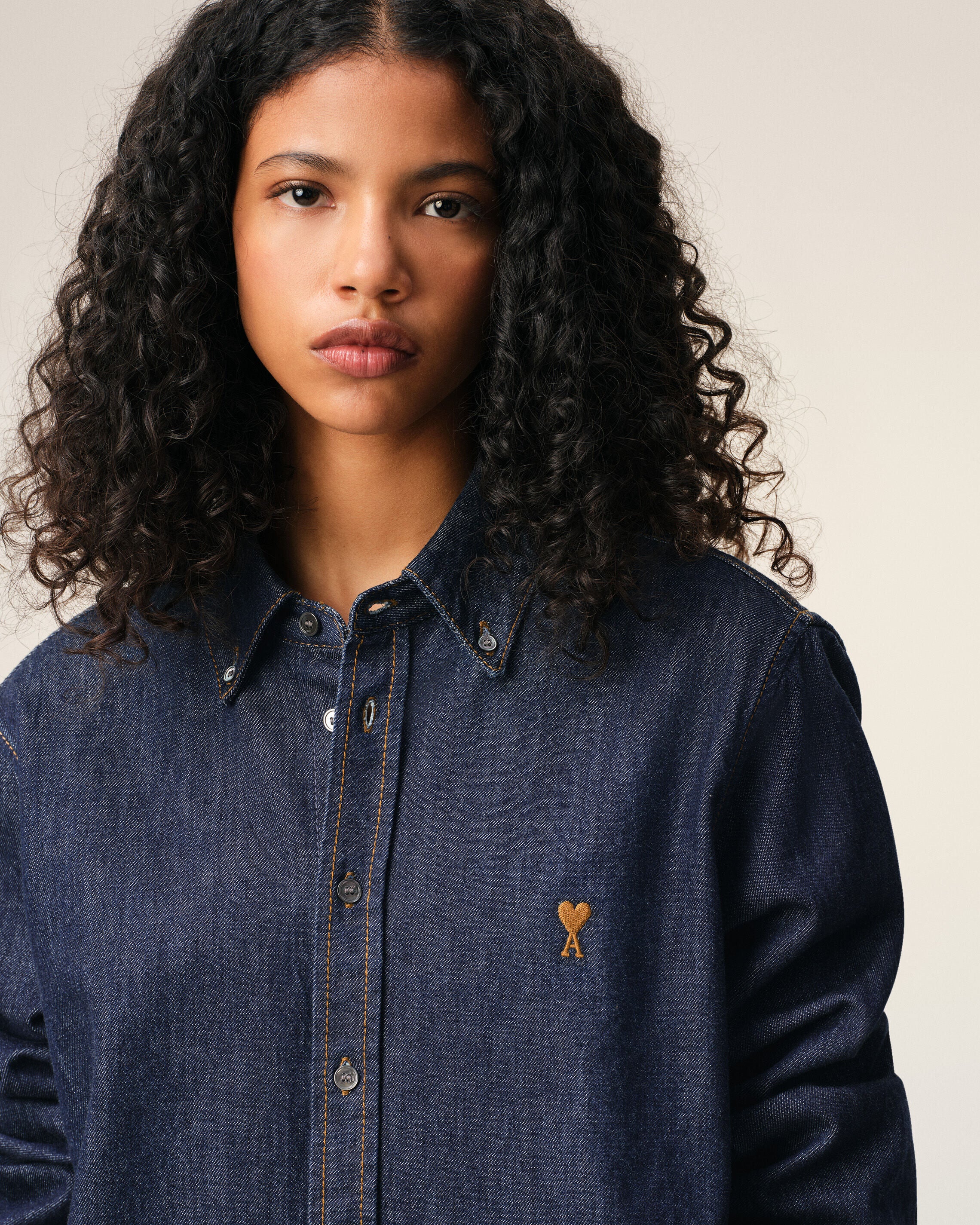 Chemise Denim Bleu Ami De Coeur en Coton - Image 10