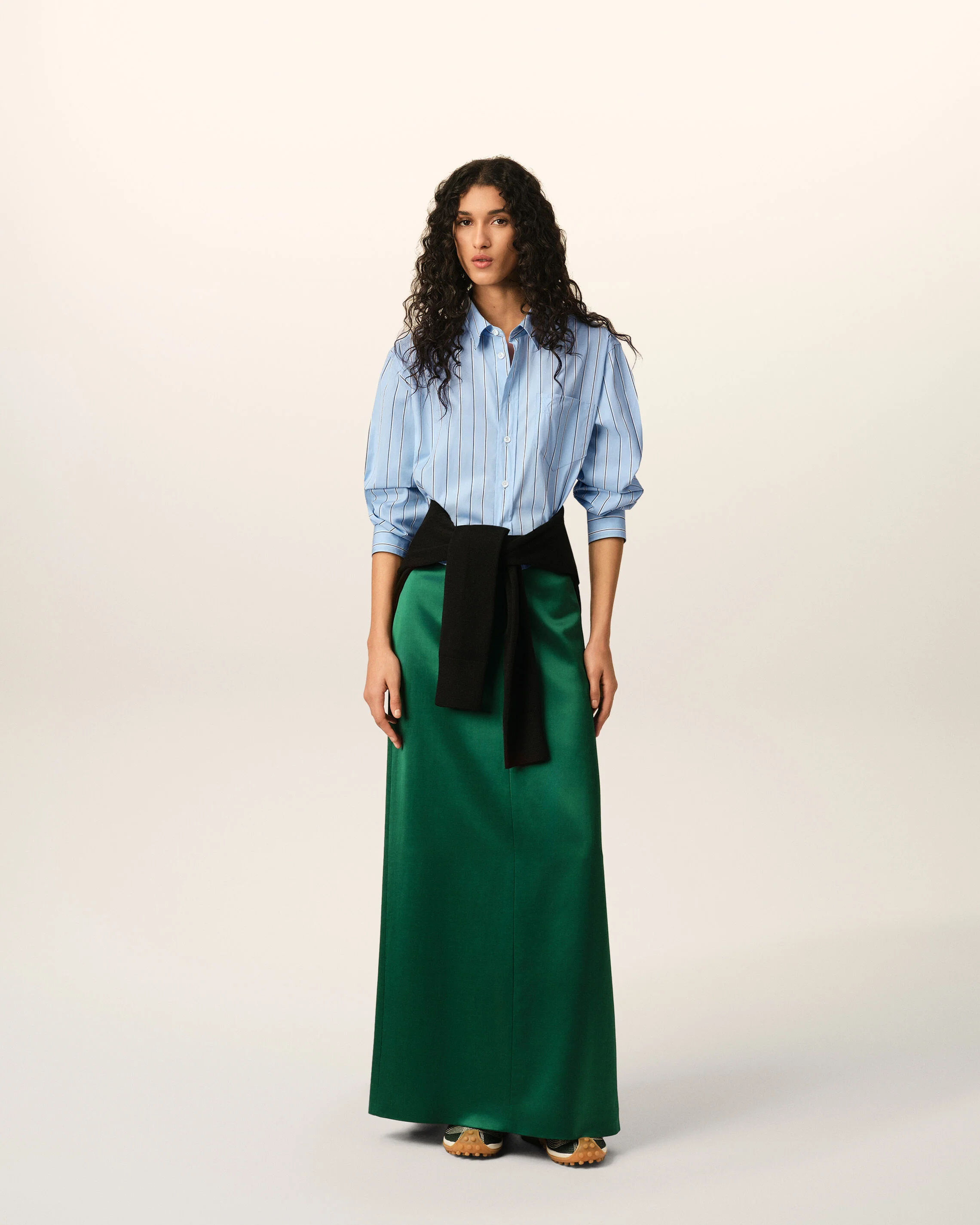 Chemise rayée bleue courte en coton - Image 3