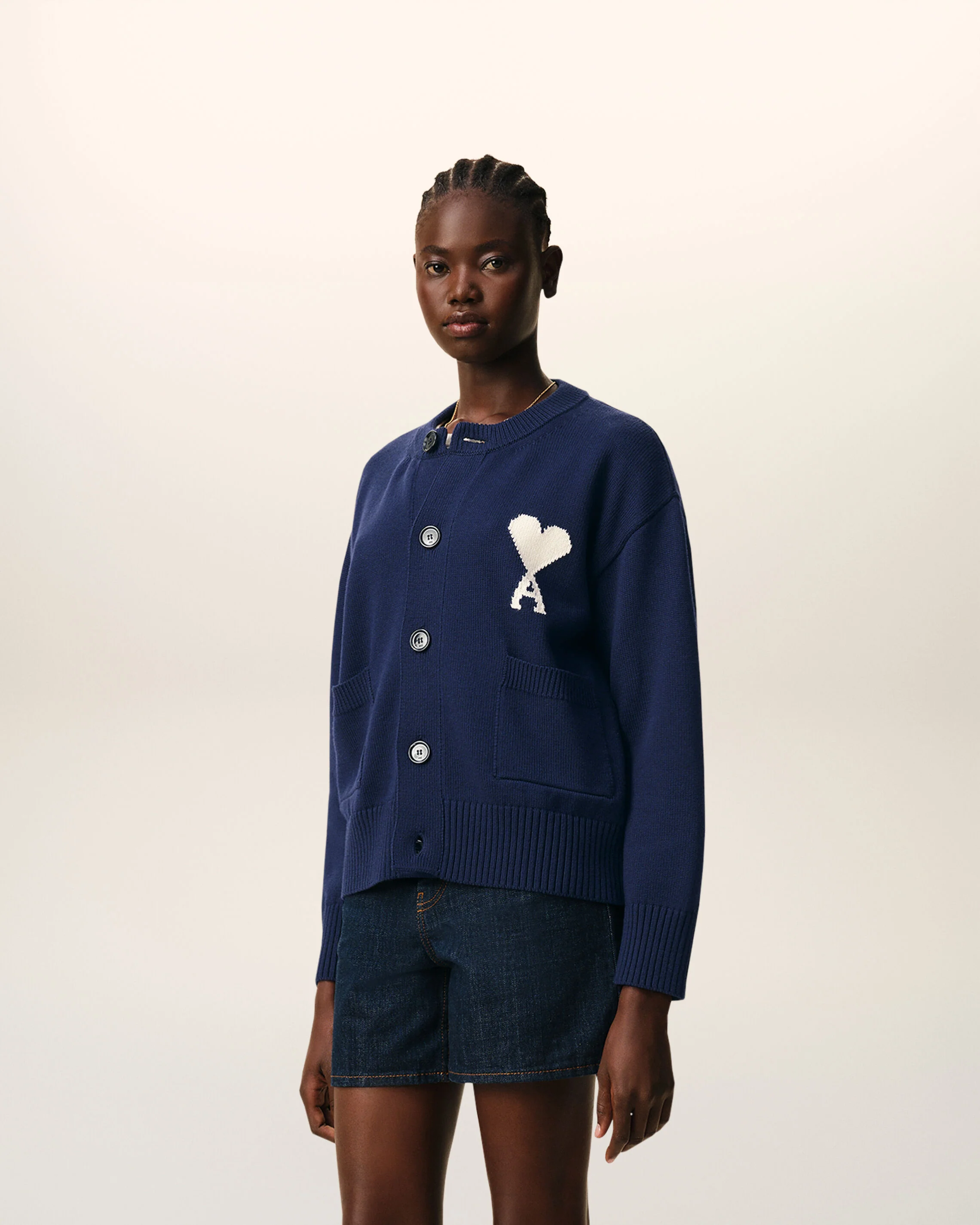 Cardigan Bleu Col Rond Ami De Coeur en Laine - Image 12