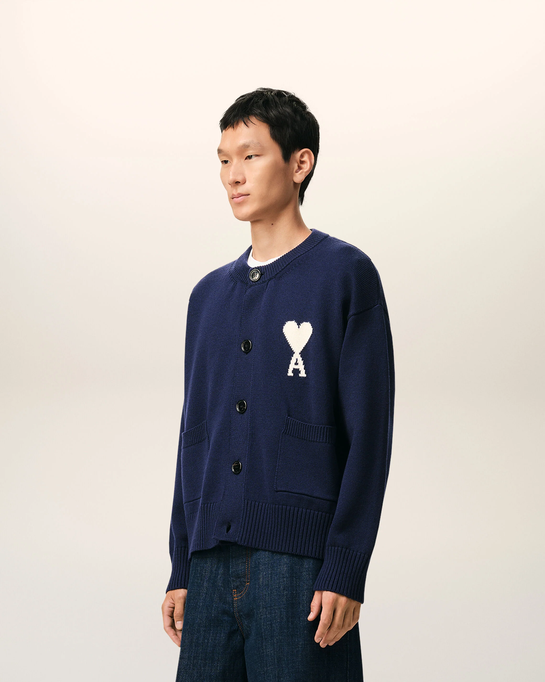 Cardigan Bleu Col Rond Ami De Coeur en Laine - Image 6