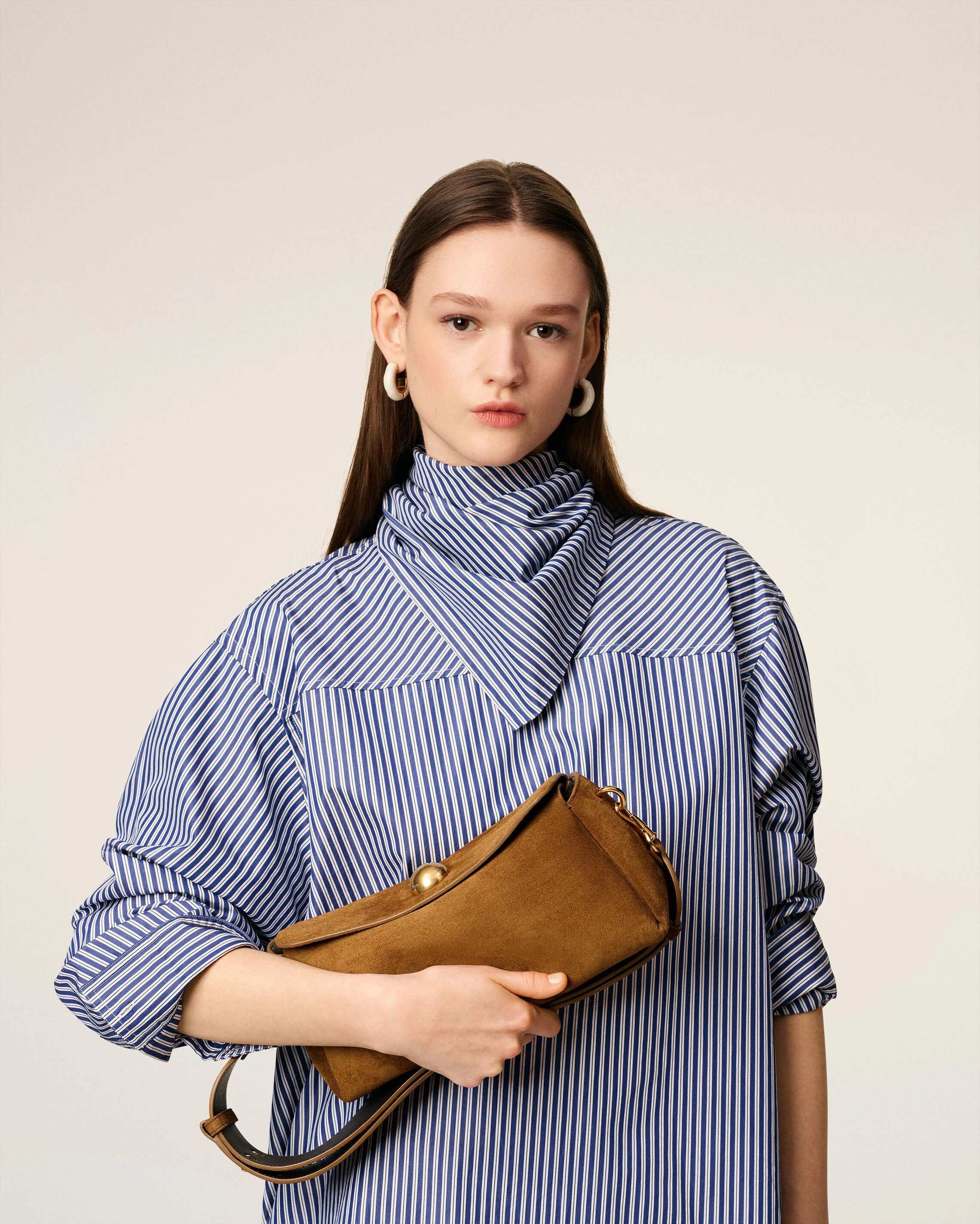 Sac Marron Carrousel En Cuir Velours - Image 9