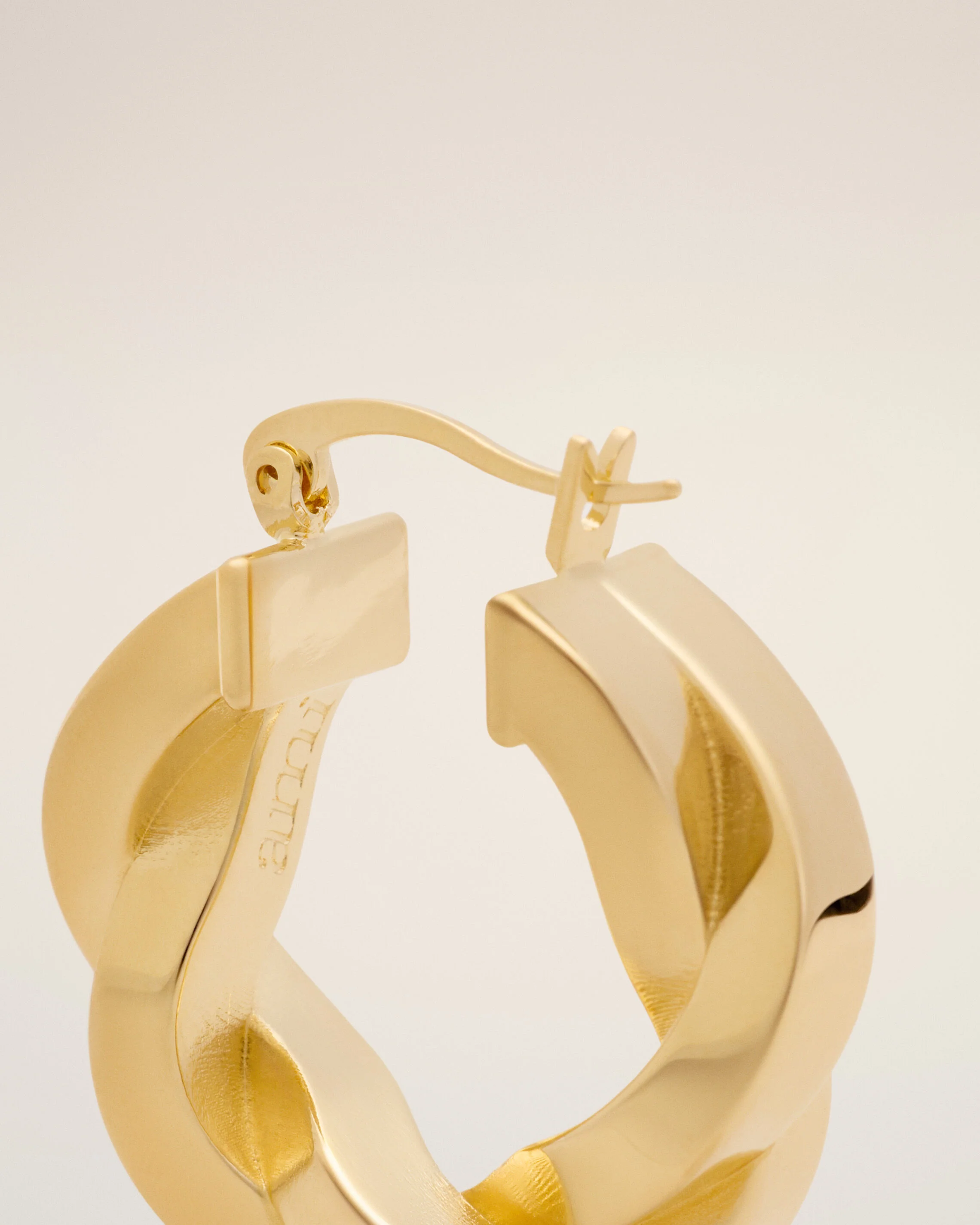 Boucles d'Oreilles Tresse Dorées en Laiton - Image 3