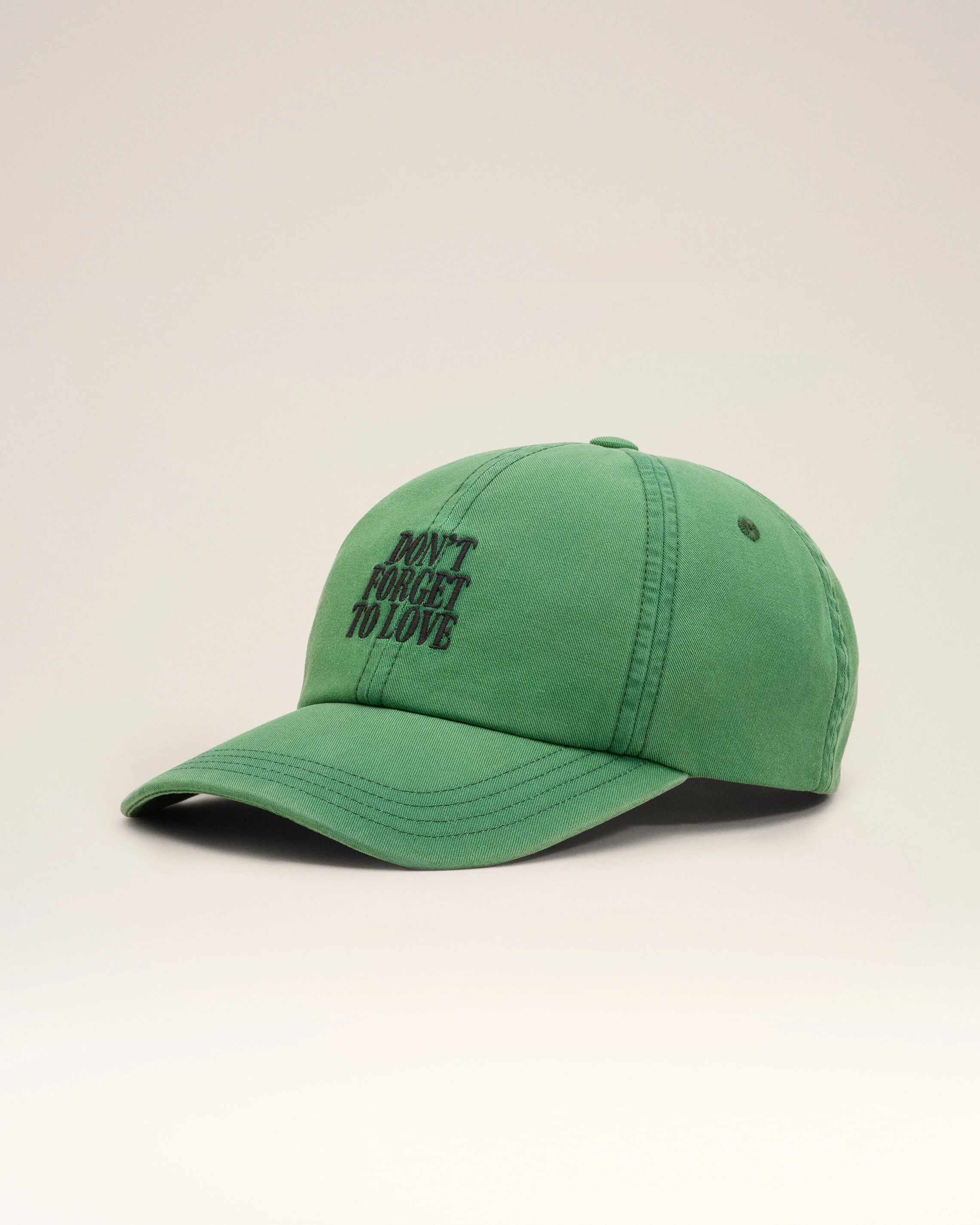 Casquette verte en coton "Don't forget to love" - Image 7