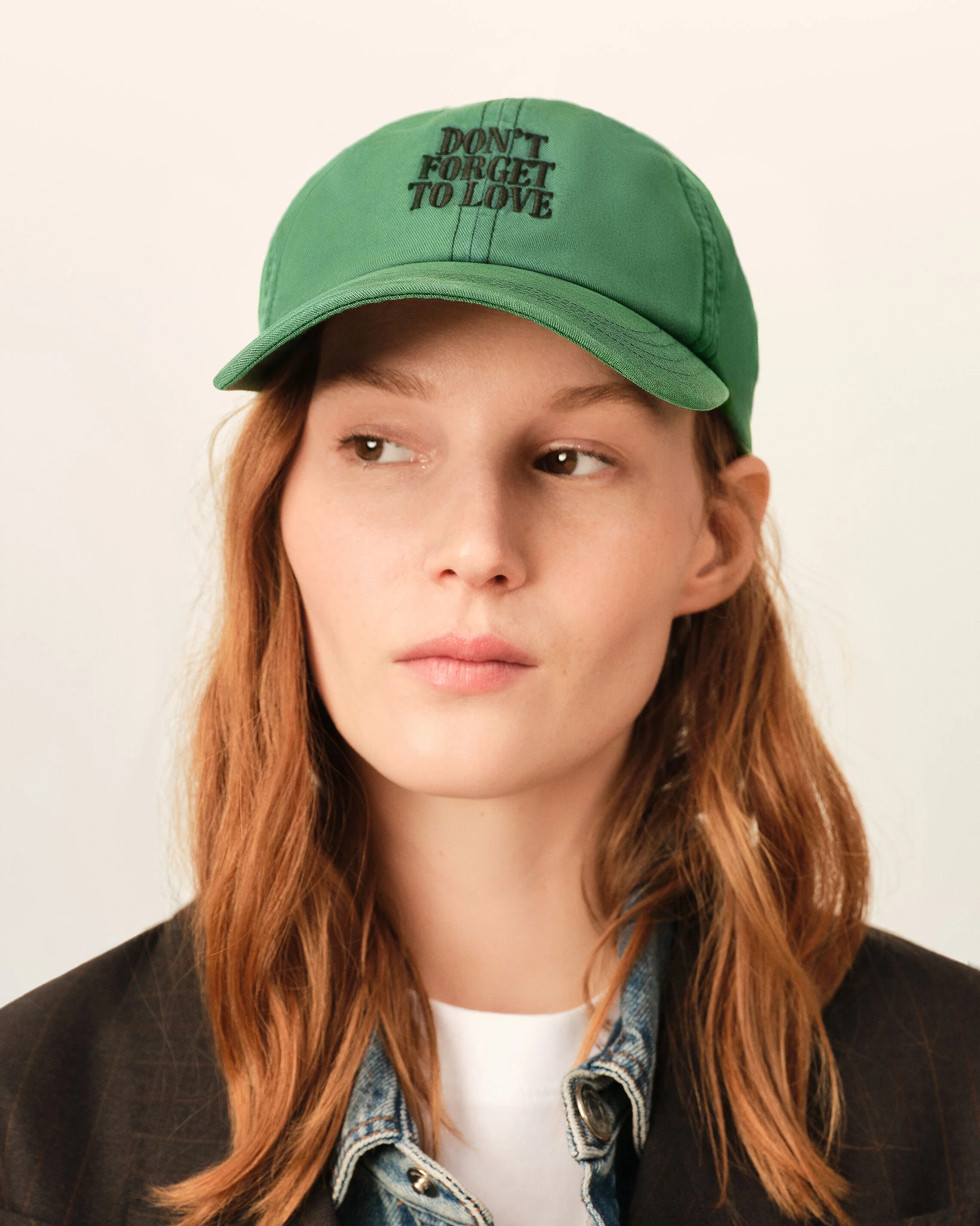 Casquette verte en coton "Don't forget to love" - Image 8