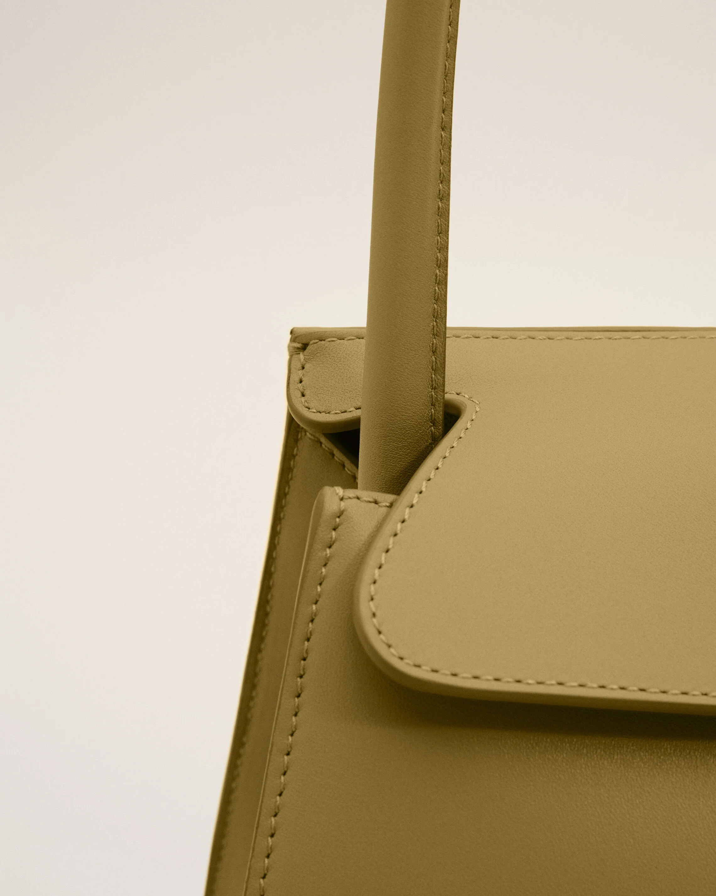 Petit Sac Mimi Vert en Cuir De Veau - Image 5