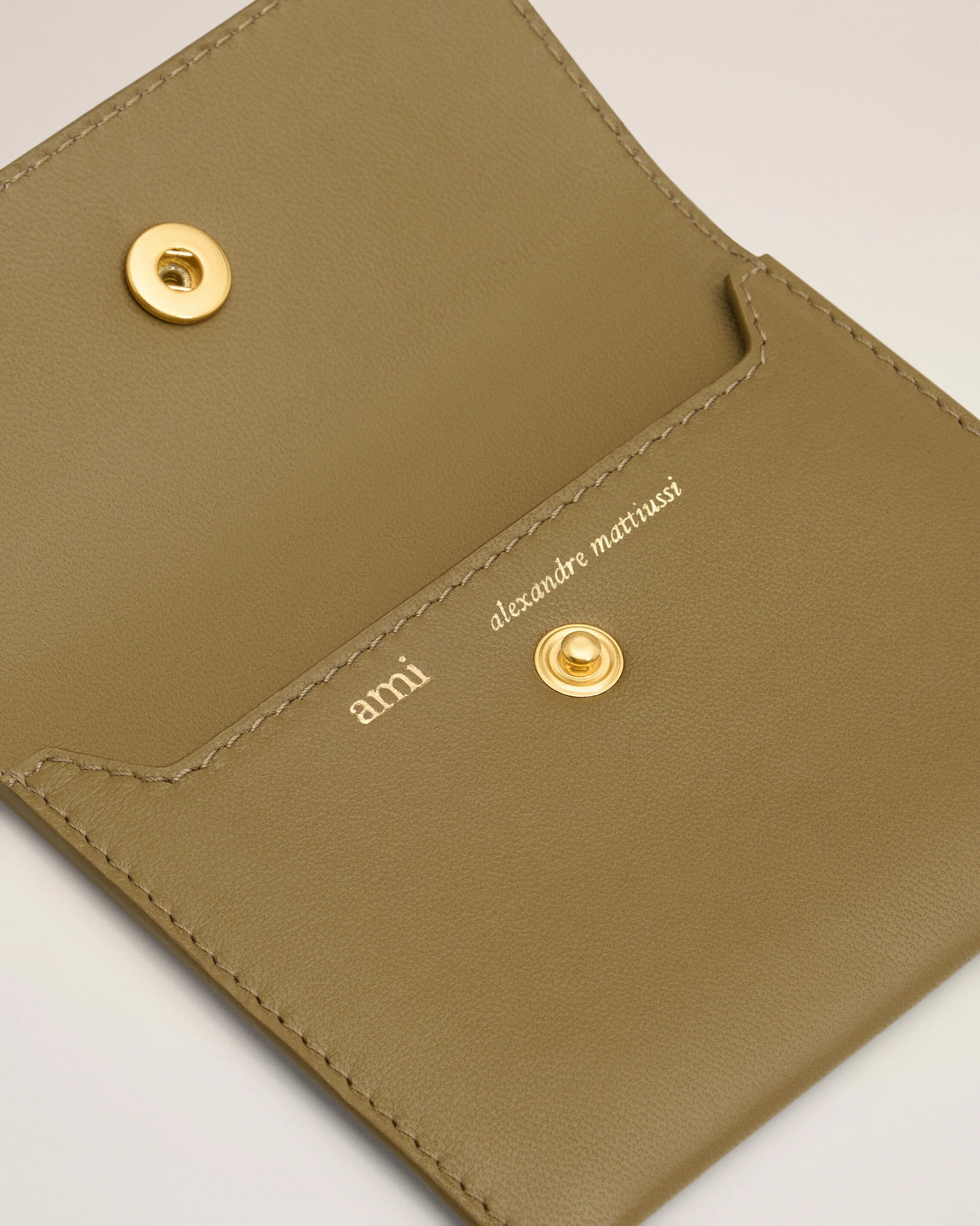 Porte-Cartes Kaki Plié Carrousel En Cuir - Image 3