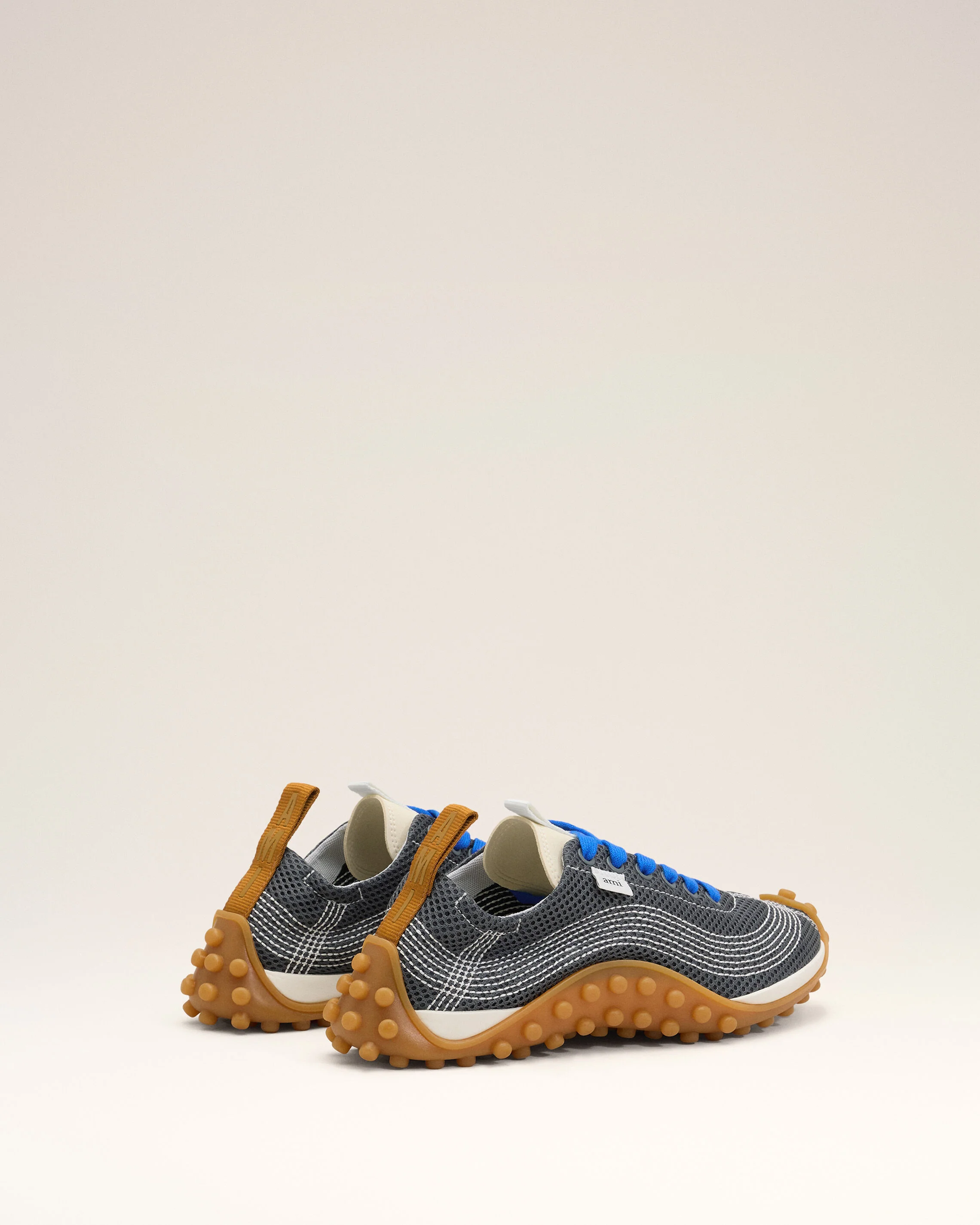 Sneakers Mirage grises en mesh - Image 4