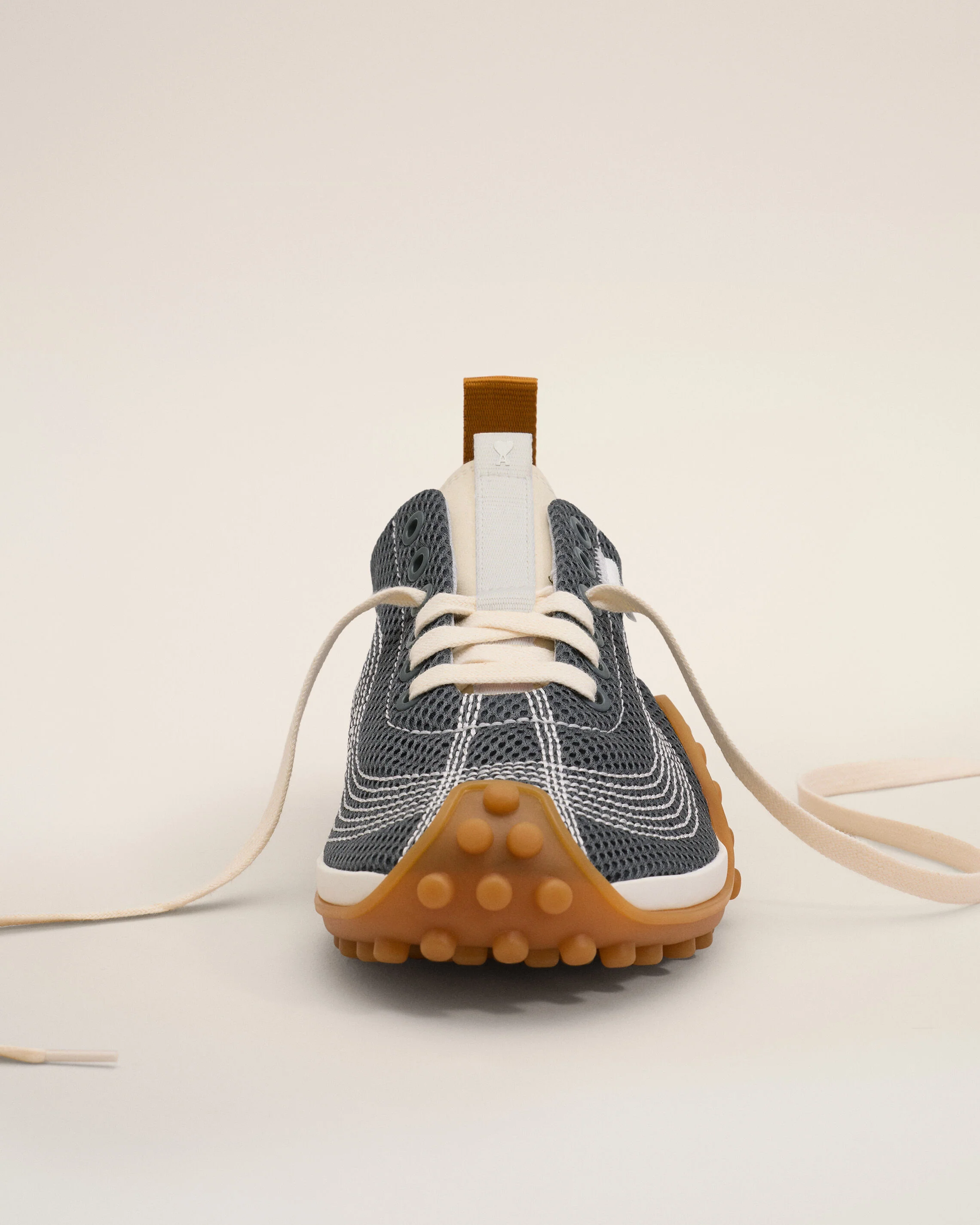 Sneakers Mirage grises en mesh - Image 5