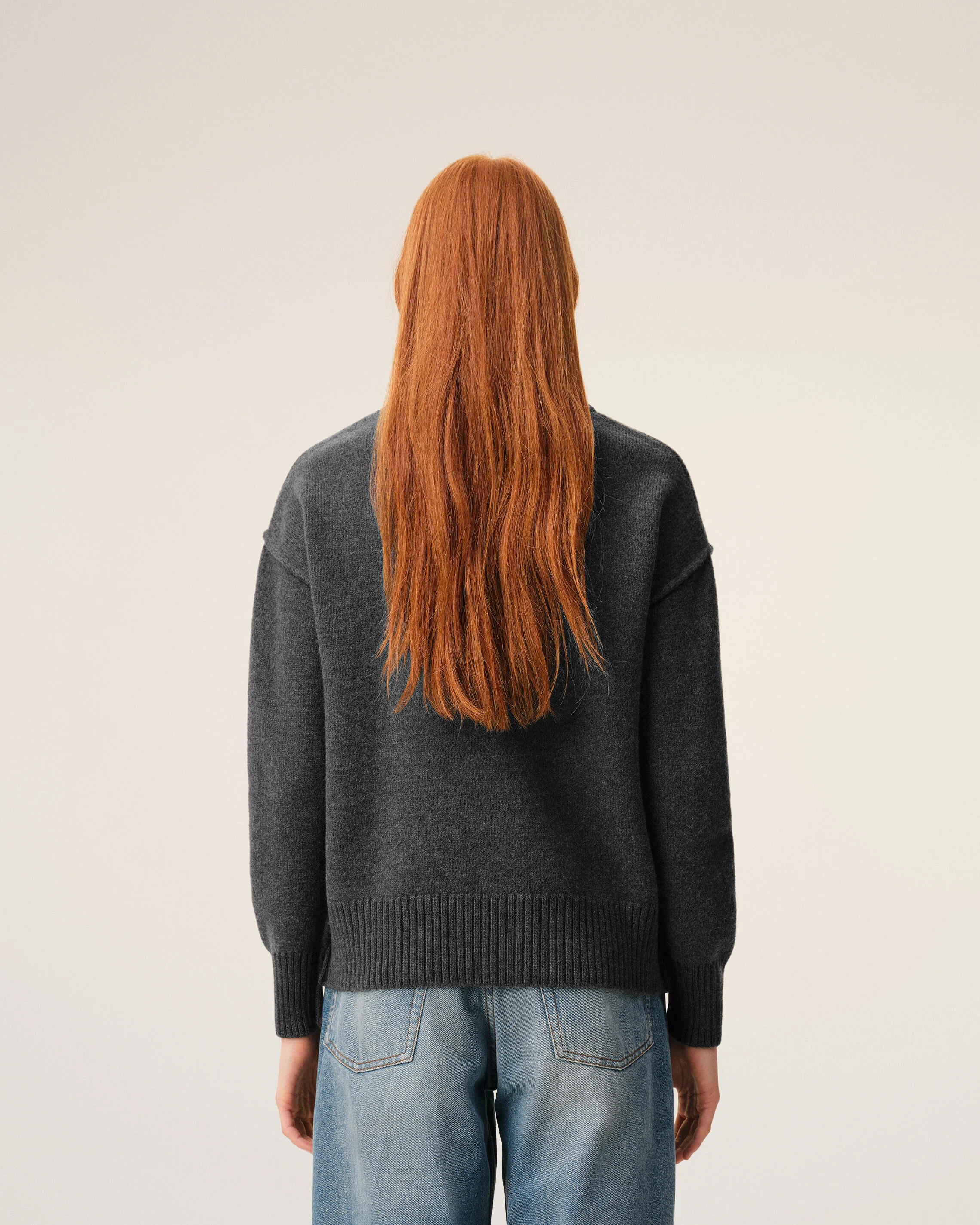 Cardigan gris en laine Ami de Coeur - Image 11