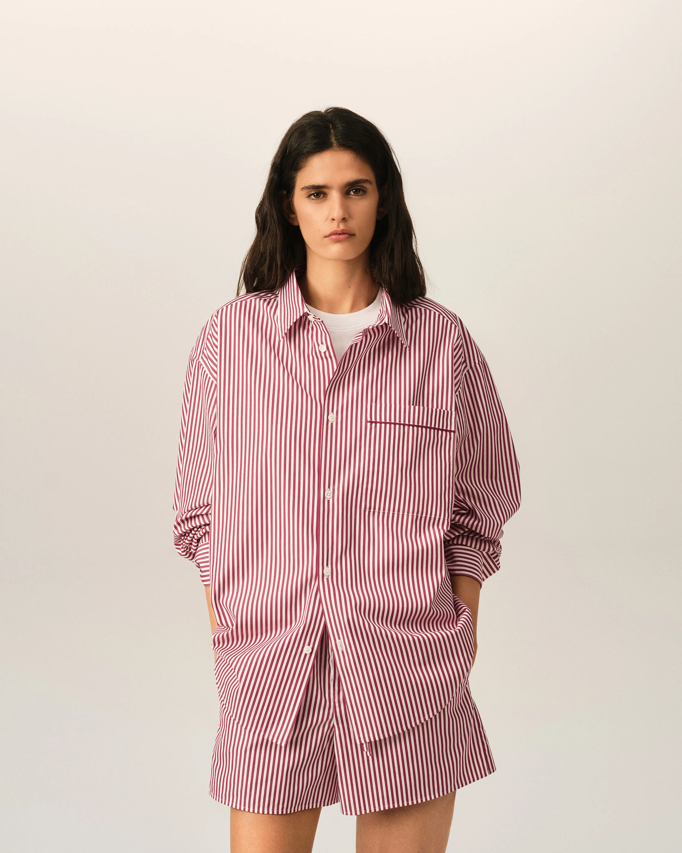 Chemise boxy rayée rouge en coton - Image 8