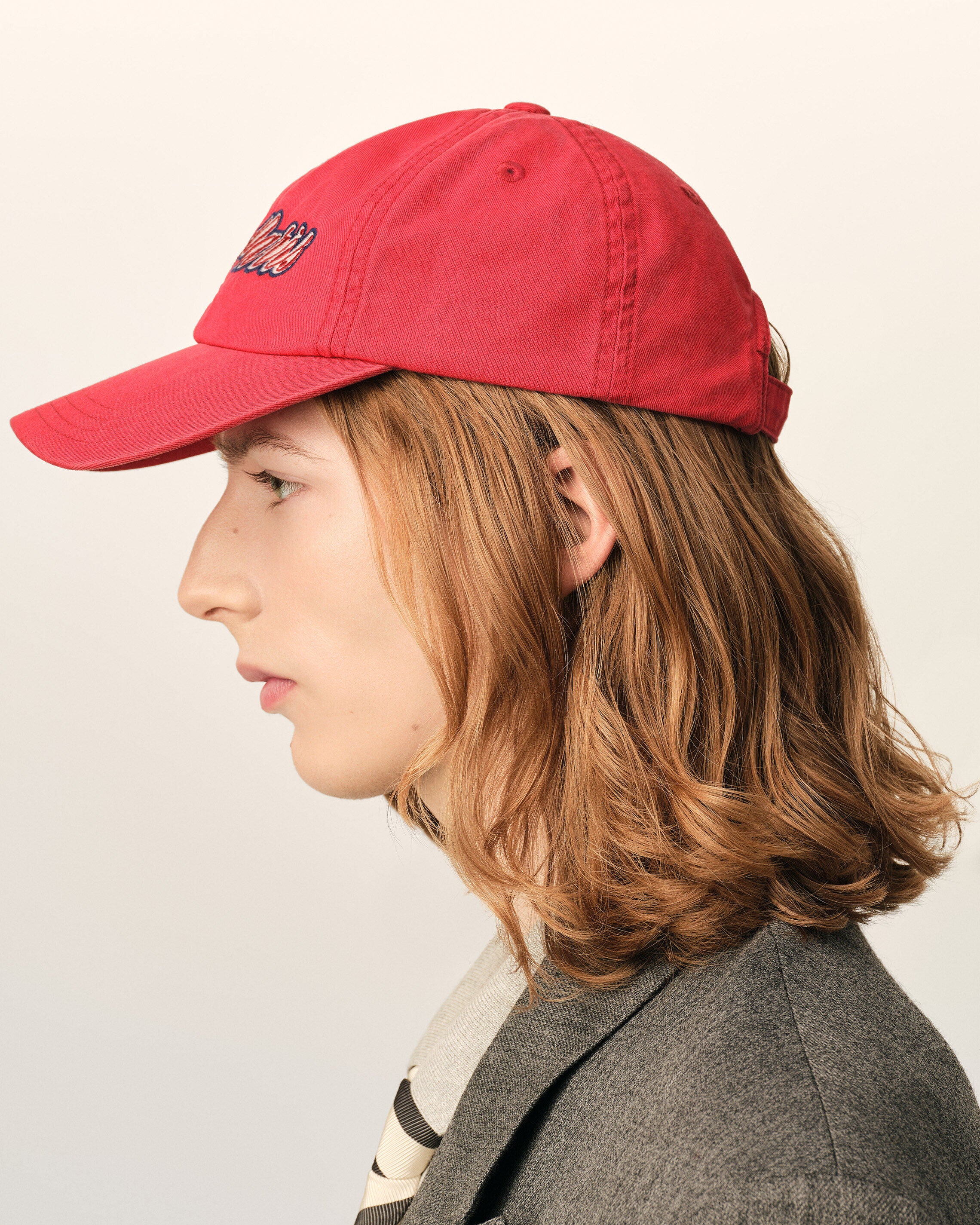 Casquette rouge en coton broderie Ami Paris - Image 5