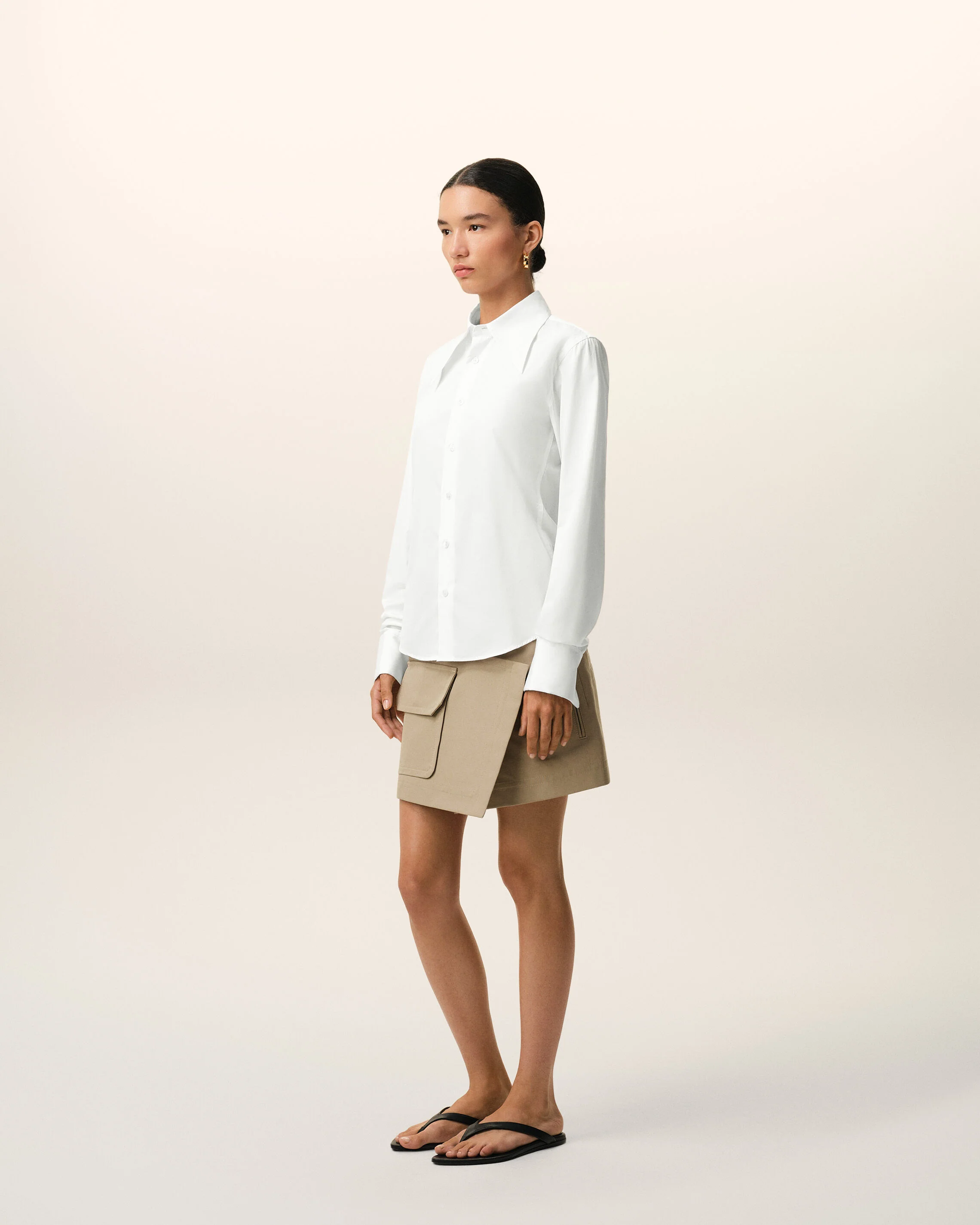 Chemise Ajustée Blanche Col En Pointe en Soie Mélangée - Image 6