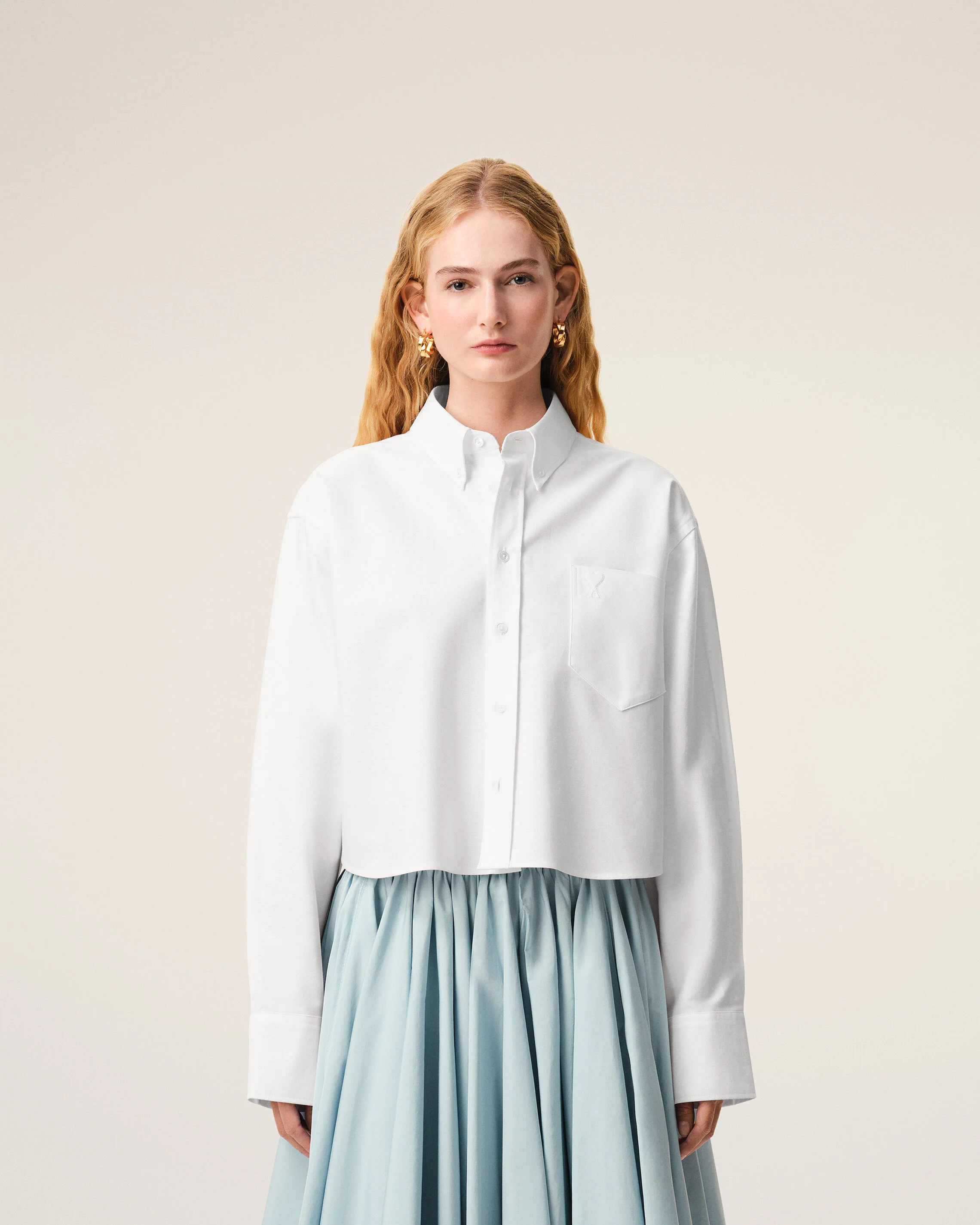Chemise blanche courte en coton Ami de Coeur embossé - Image 3