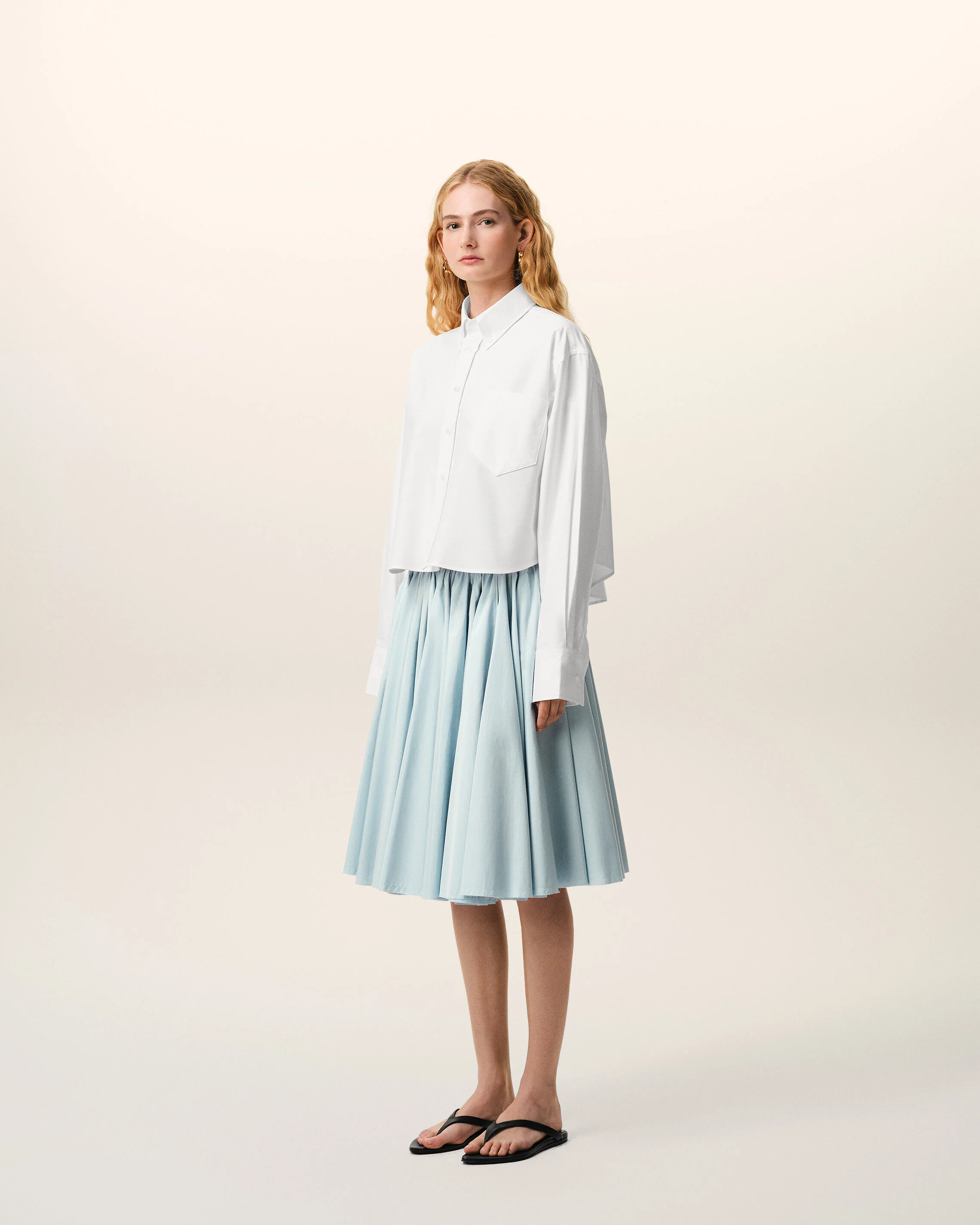 Chemise blanche courte en coton Ami de Coeur embossé - Image 6
