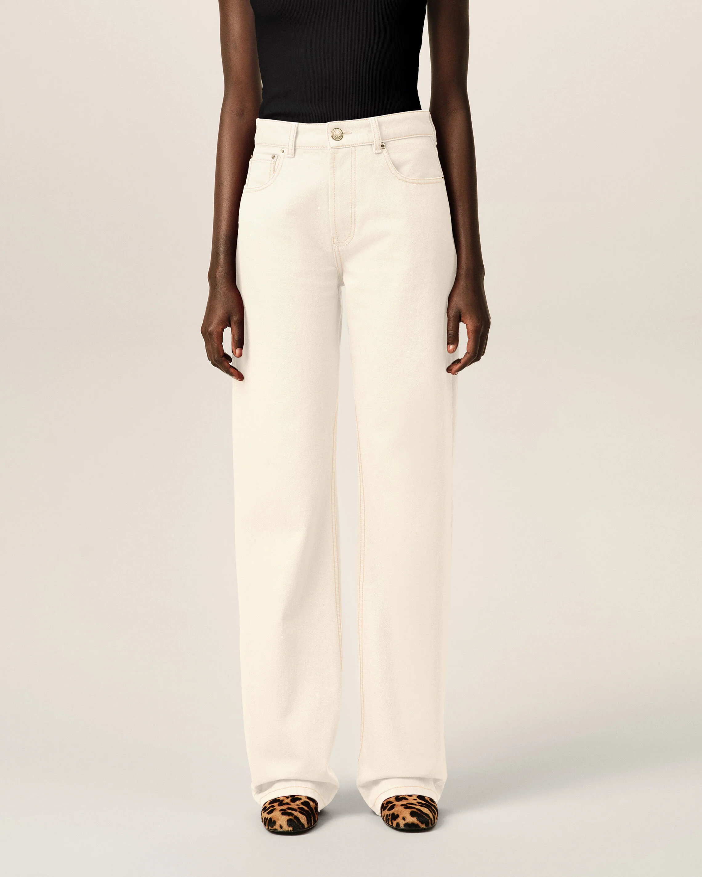 Jean blanc coupe large en coton - Image 3
