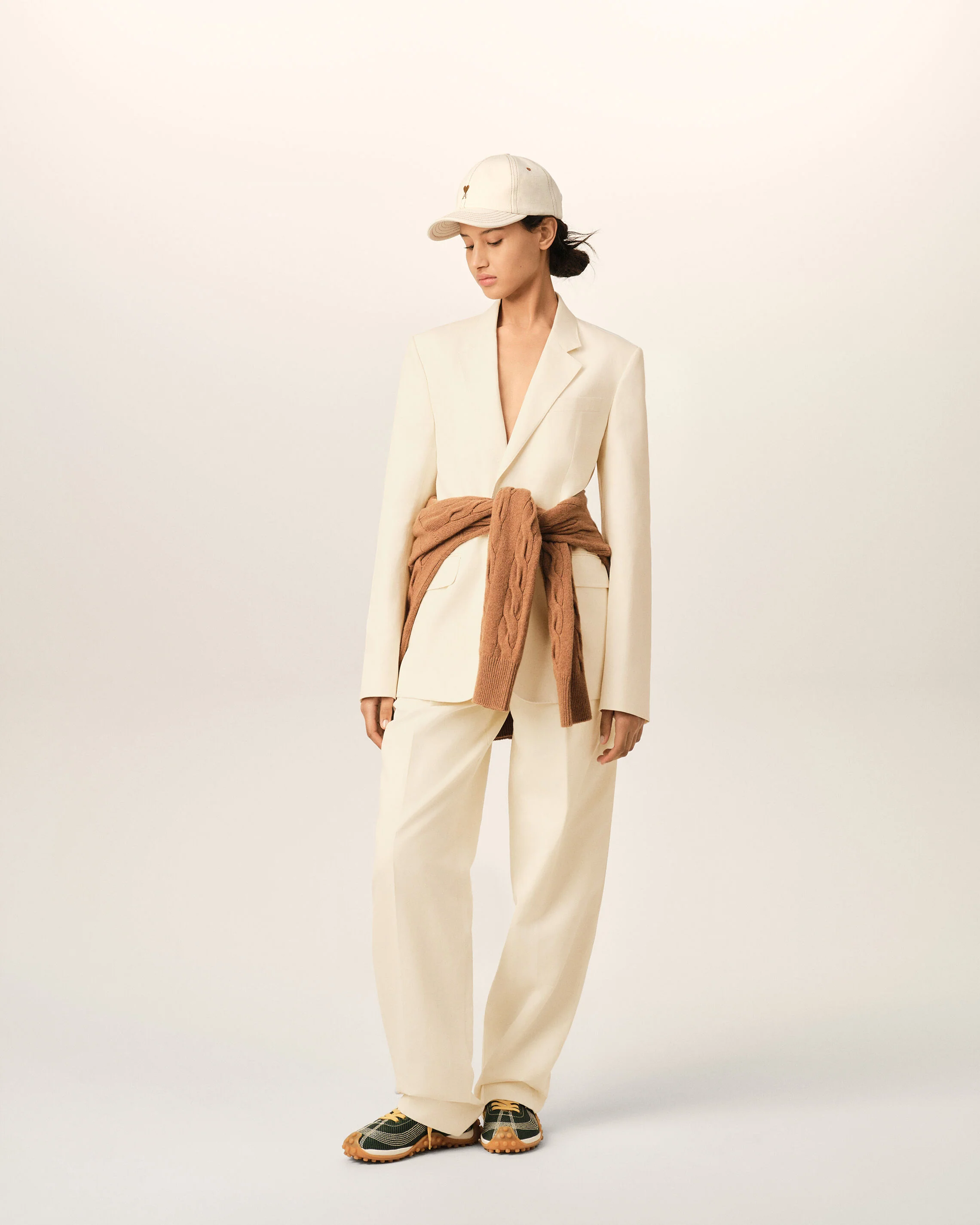 Veste boxy simple boutonnage blanche en coton et lin - Image 2