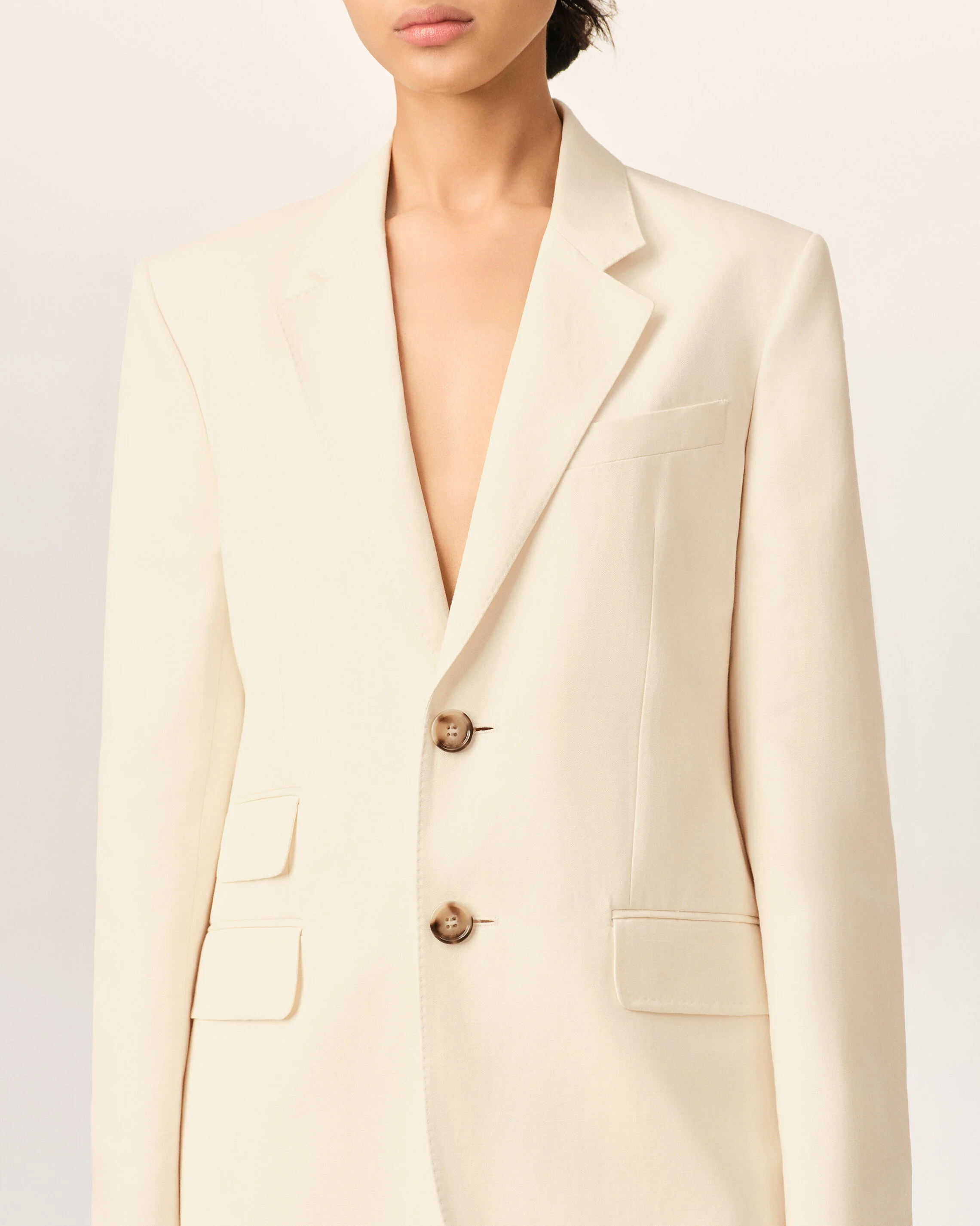 Veste boxy simple boutonnage blanche en coton et lin - Image 4