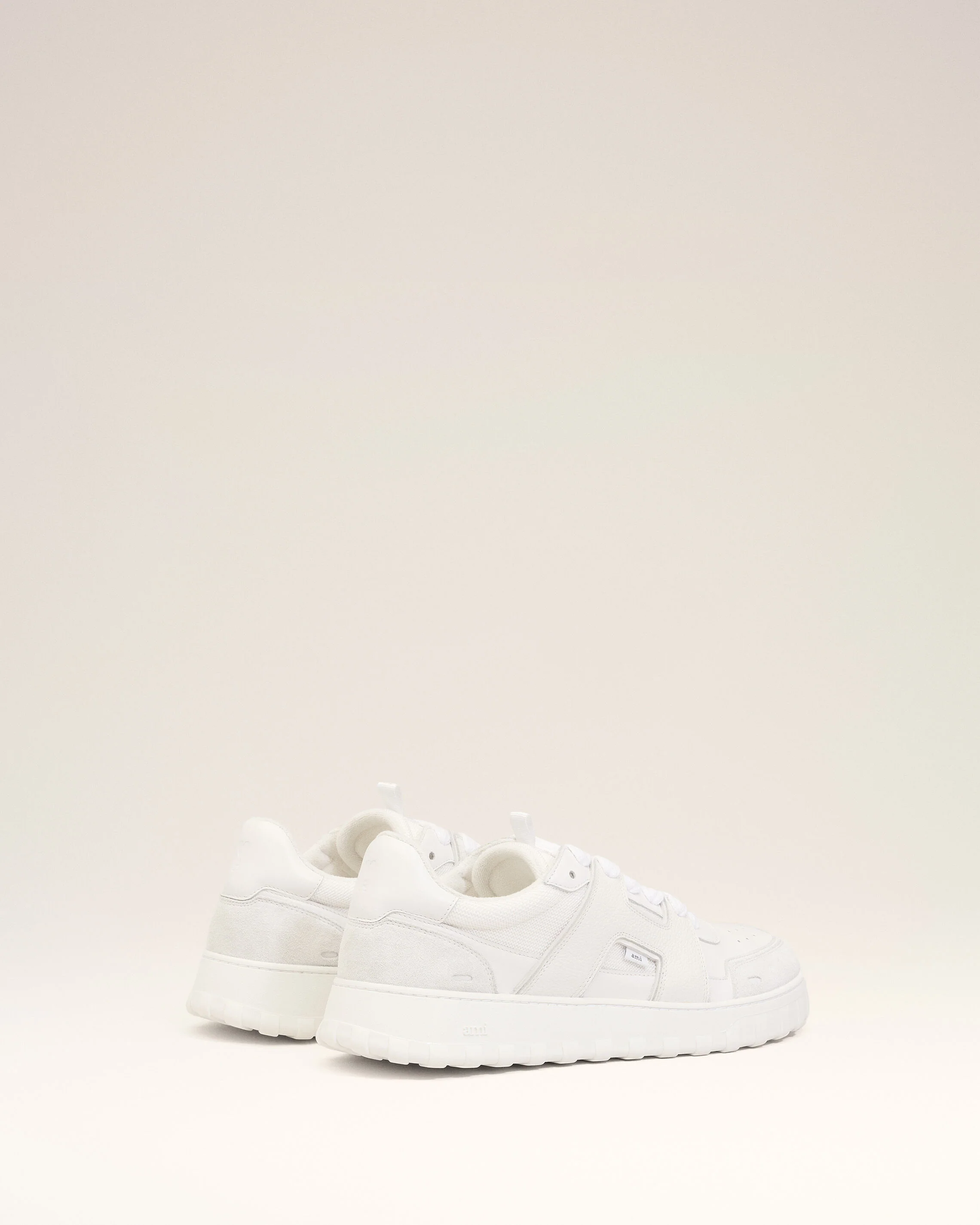 Sneakers A Walk Blanches en Cuir De Vachette - Image 4