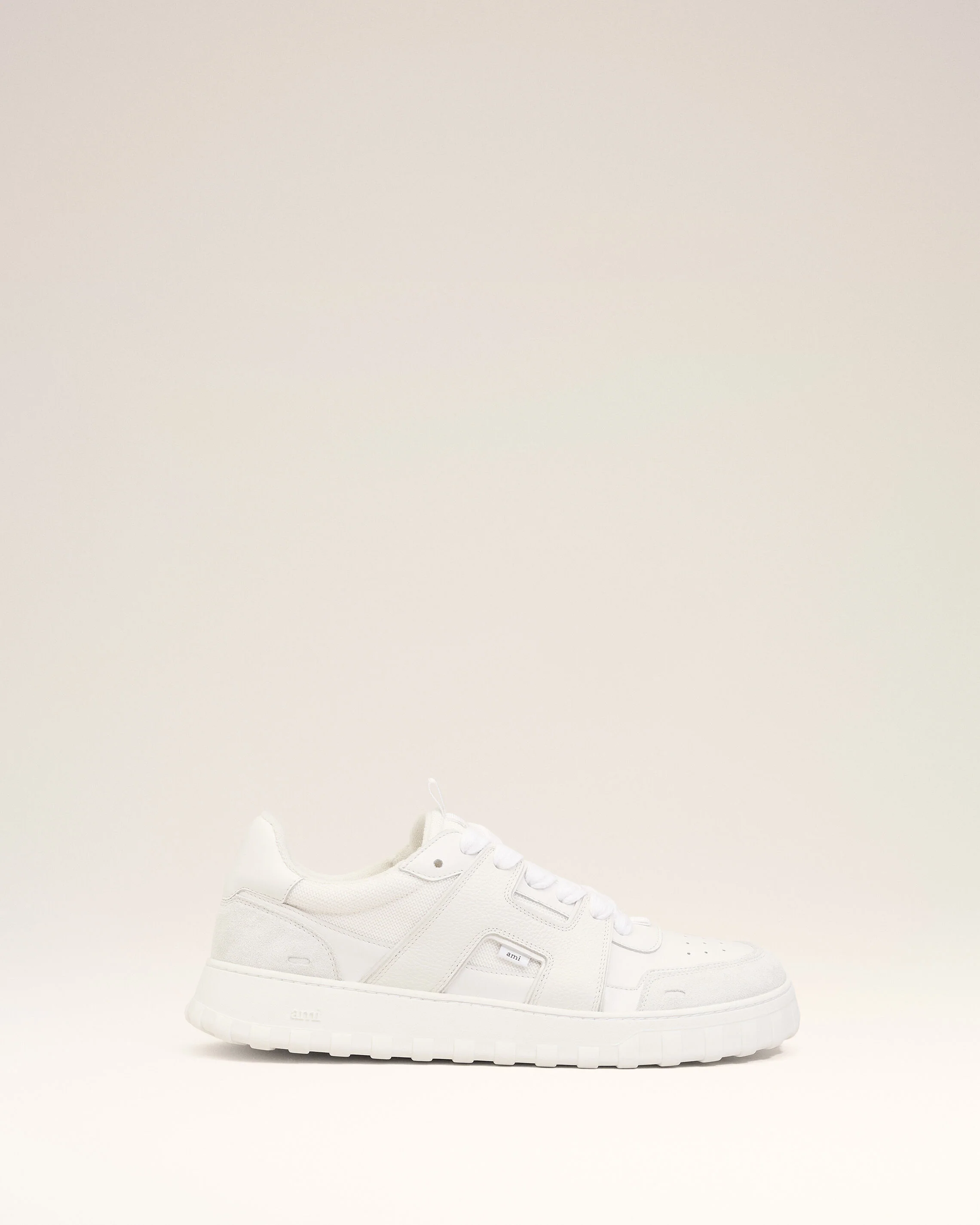 Sneakers A Walk Blanches en Cuir De Vachette - Image 6