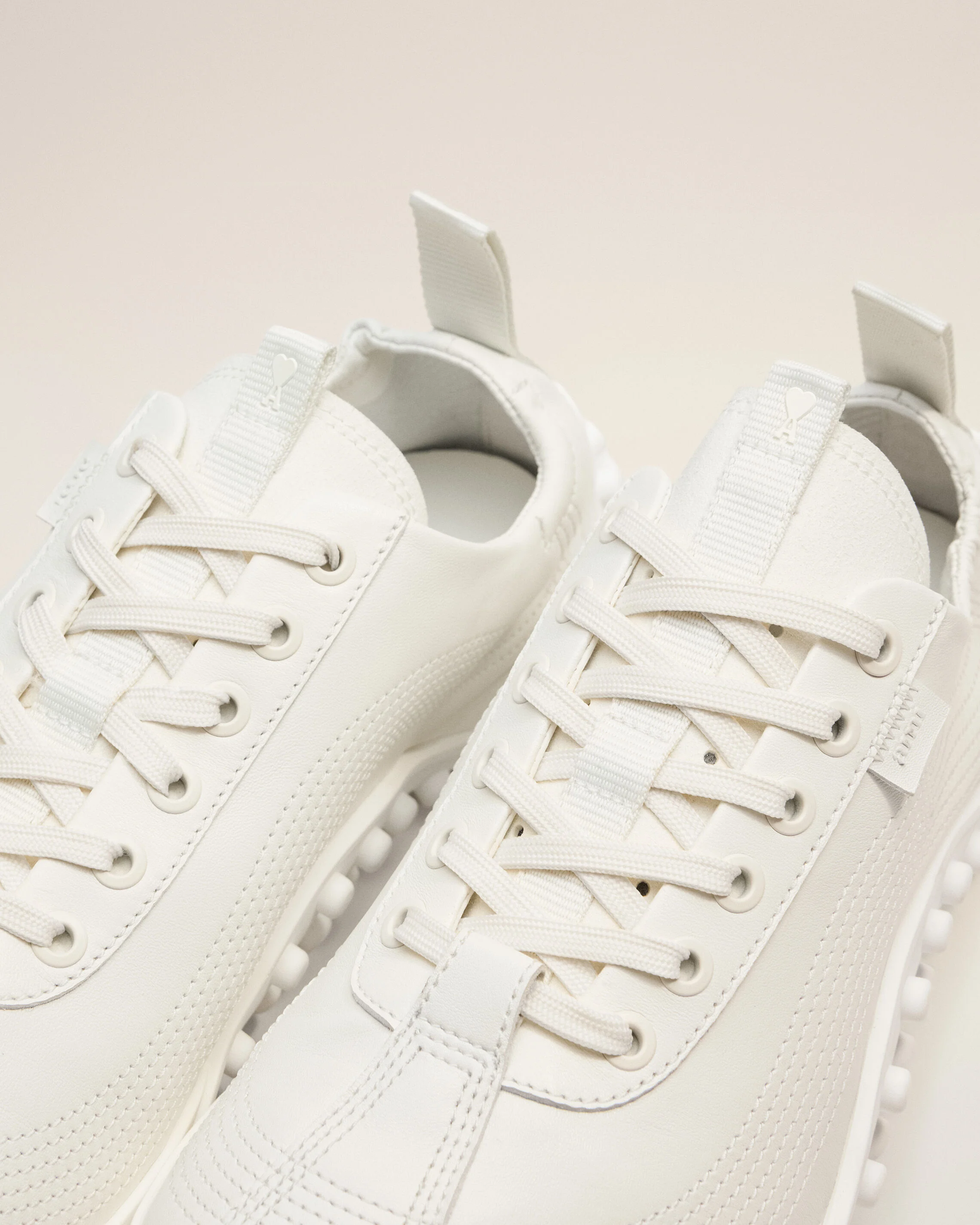 Sneakers Mirage blanches en cuir de veau - Image 11